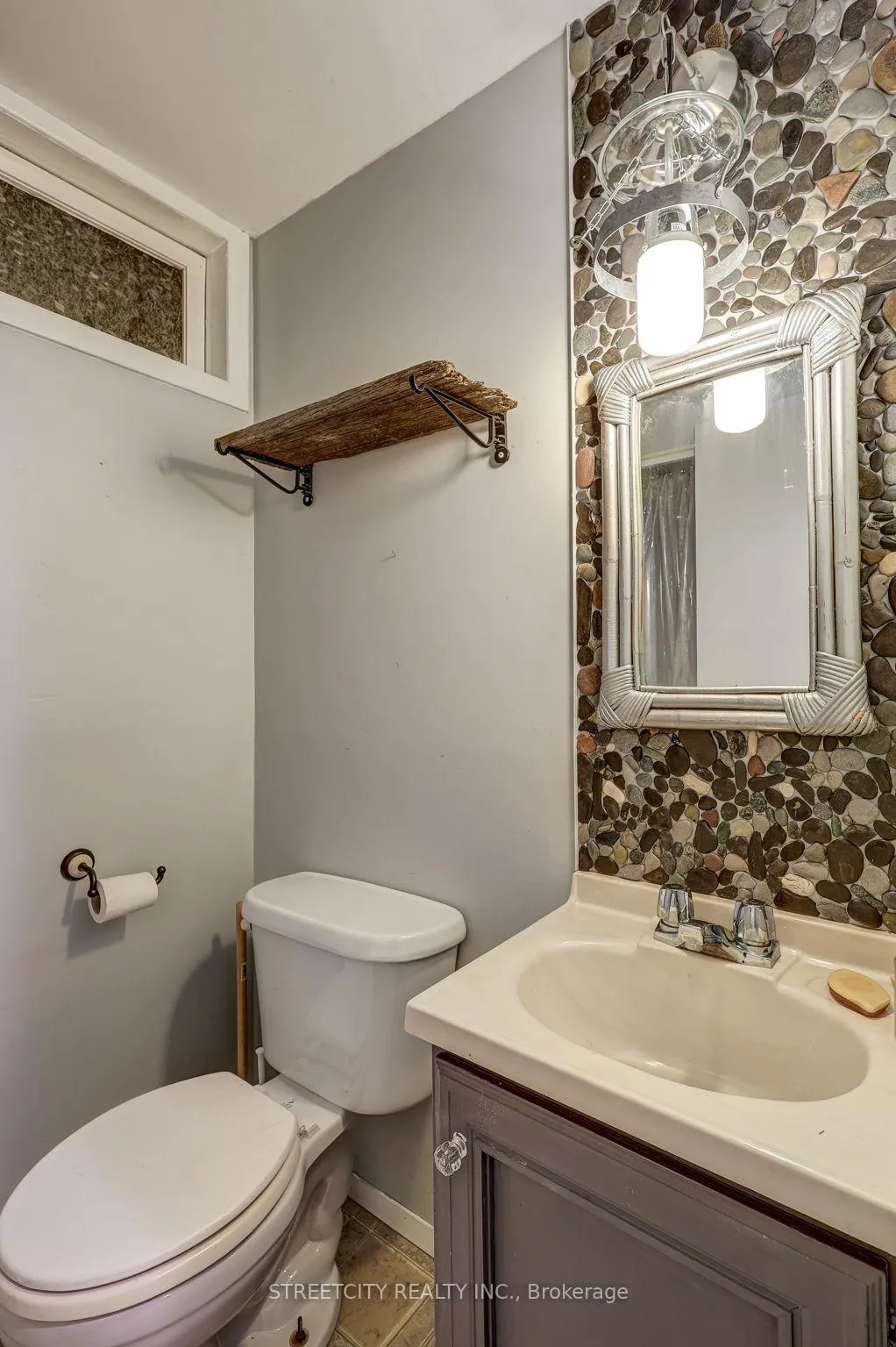 Photo 20 of 23 Dyer Street, St. Thomas — HOMEH