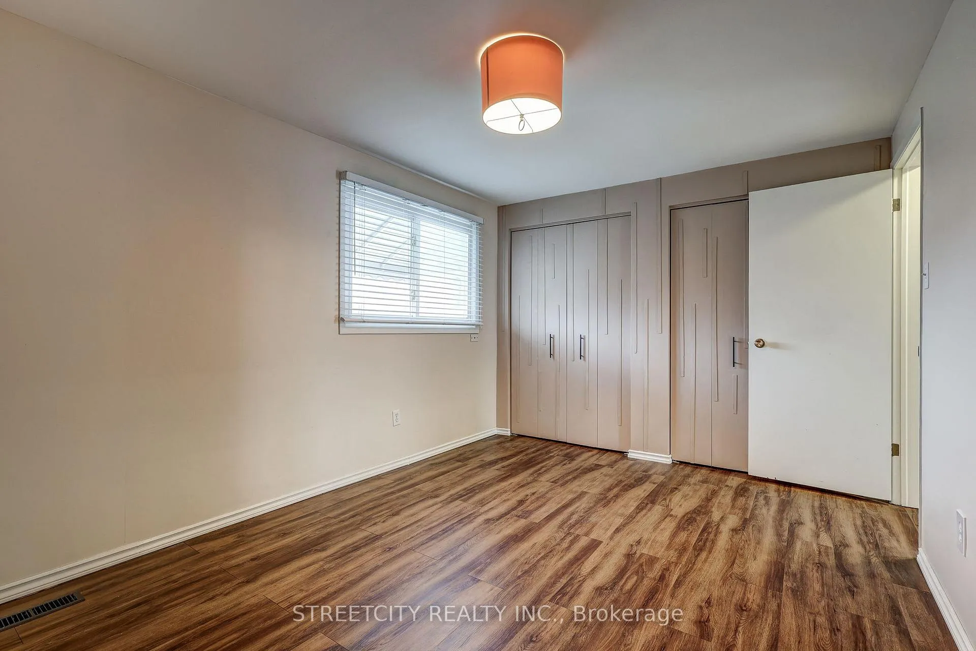 Photo 31 of 23 Dyer Street, St. Thomas — HOMEH
