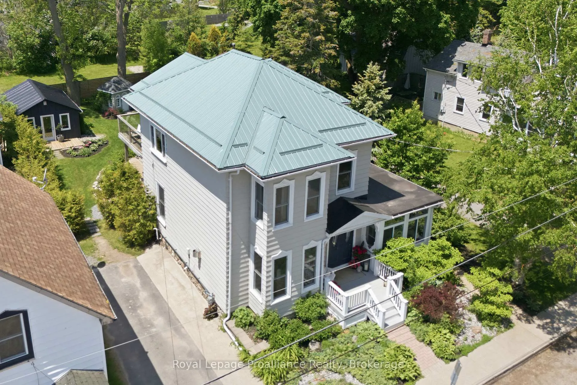 Photo 5 of 22 West Street, Prince Edward County, Wellington Ward — HOMEH