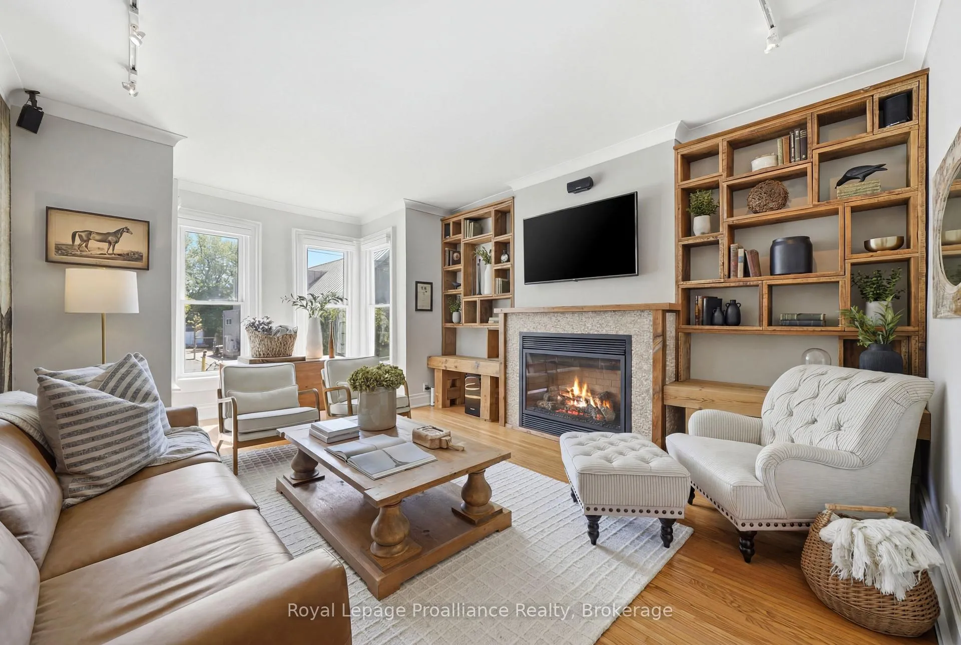Photo 12 of 22 West Street, Prince Edward County, Wellington Ward — HOMEH