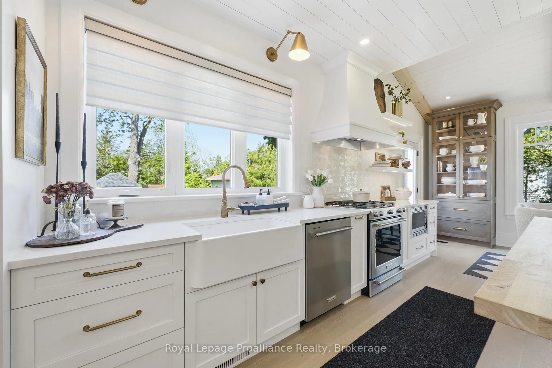 Photo 21 of 22 West Street, Prince Edward County, Wellington Ward — HOMEH