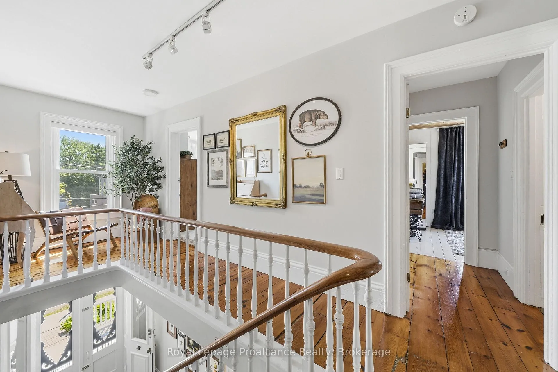 Photo 27 of 22 West Street, Prince Edward County, Wellington Ward — HOMEH