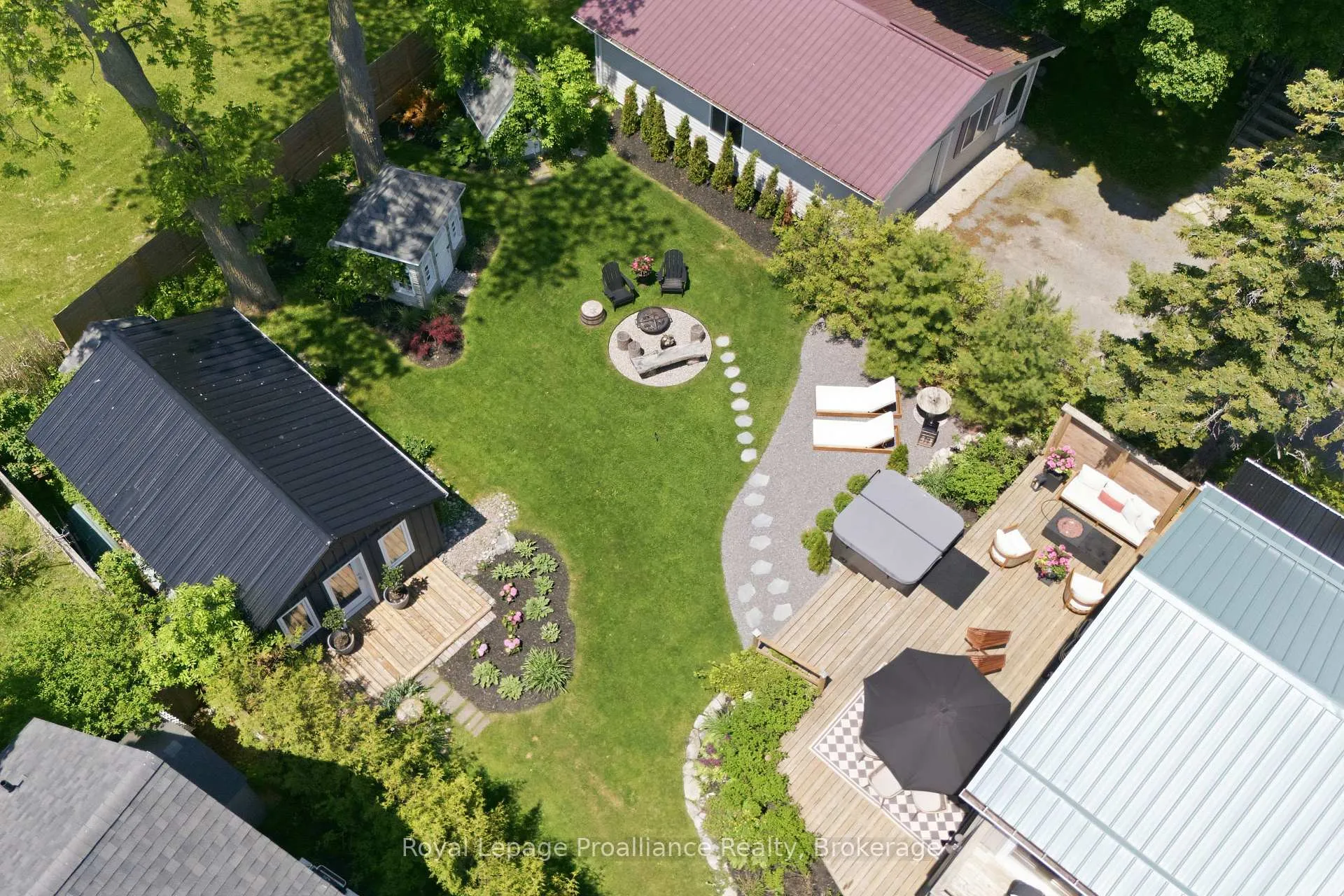 Photo 37 of 22 West Street, Prince Edward County, Wellington Ward — HOMEH