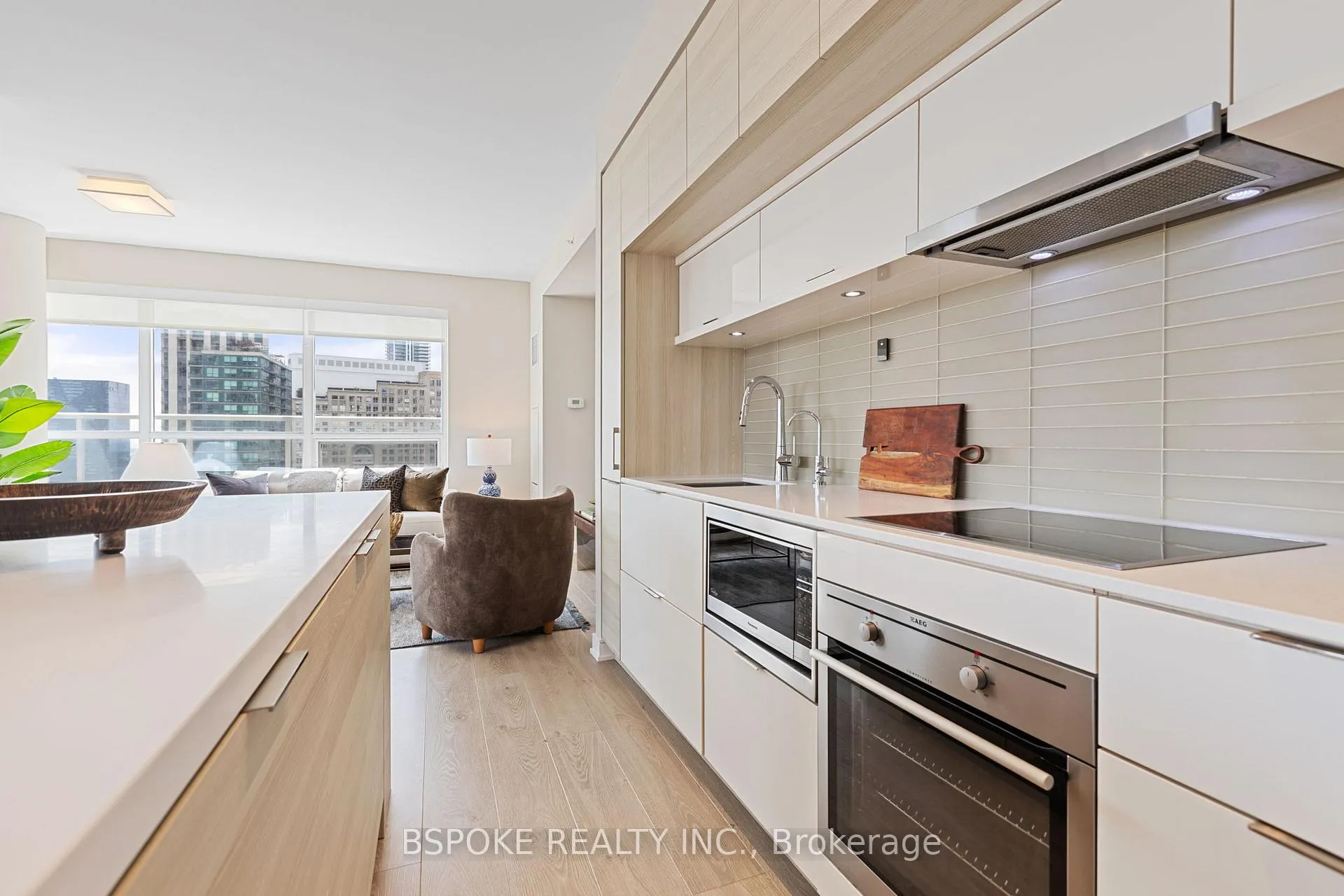 Photo 4 of Unit 2007, 88 Scott Street, Toronto, Church-Yonge Corridor — HOMEH