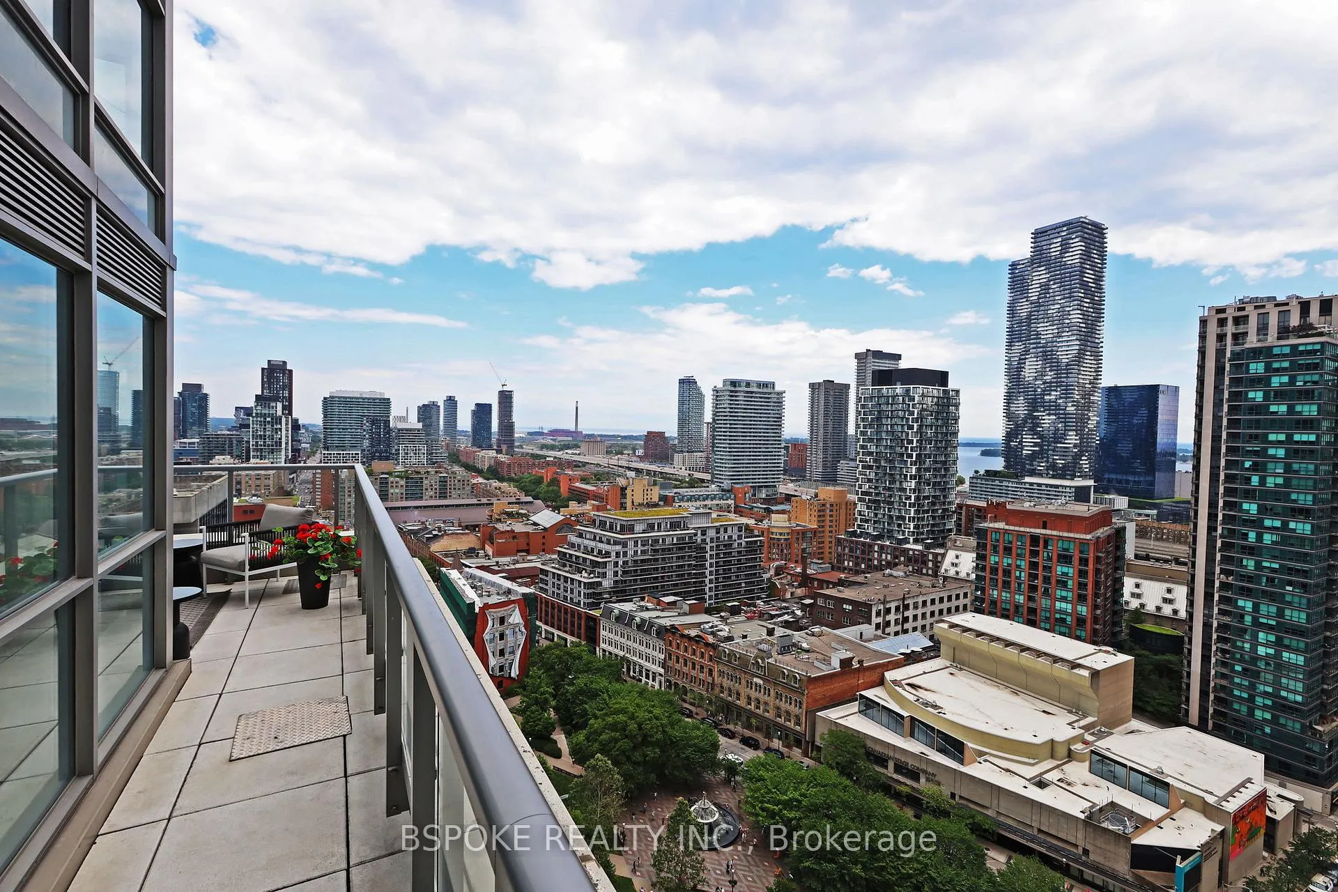 Photo 21 of Unit 2007, 88 Scott Street, Toronto, Church-Yonge Corridor — HOMEH