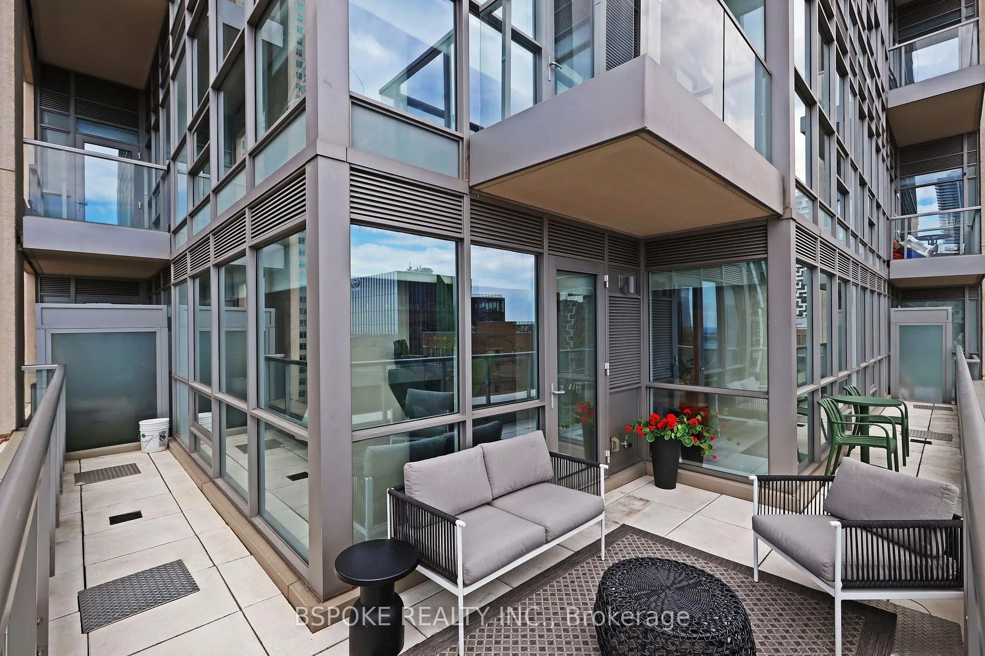 Photo 23 of Unit 2007, 88 Scott Street, Toronto, Church-Yonge Corridor — HOMEH