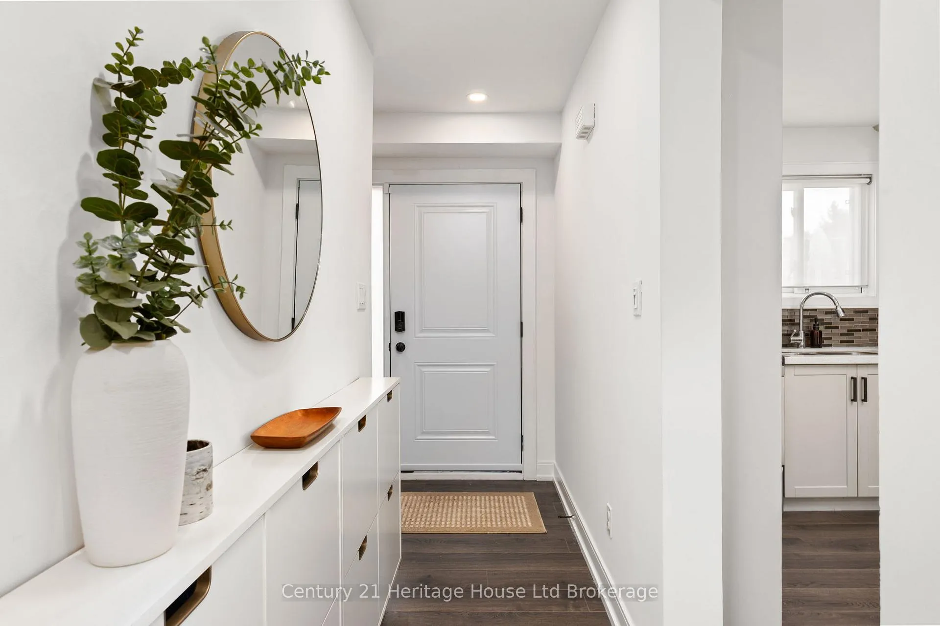 Photo 2 of 9 San Vito Way, North York, Glenfield-Jane Heights — HOMEH