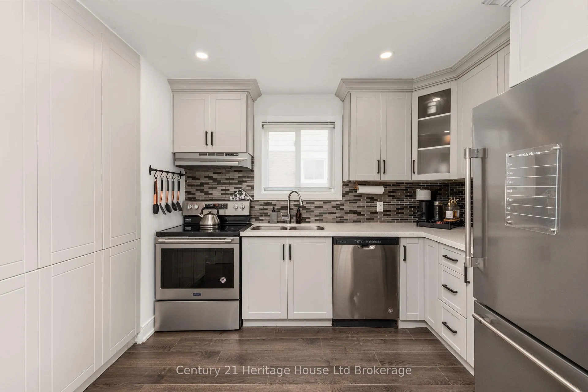 Photo 4 of 9 San Vito Way, North York, Glenfield-Jane Heights — HOMEH