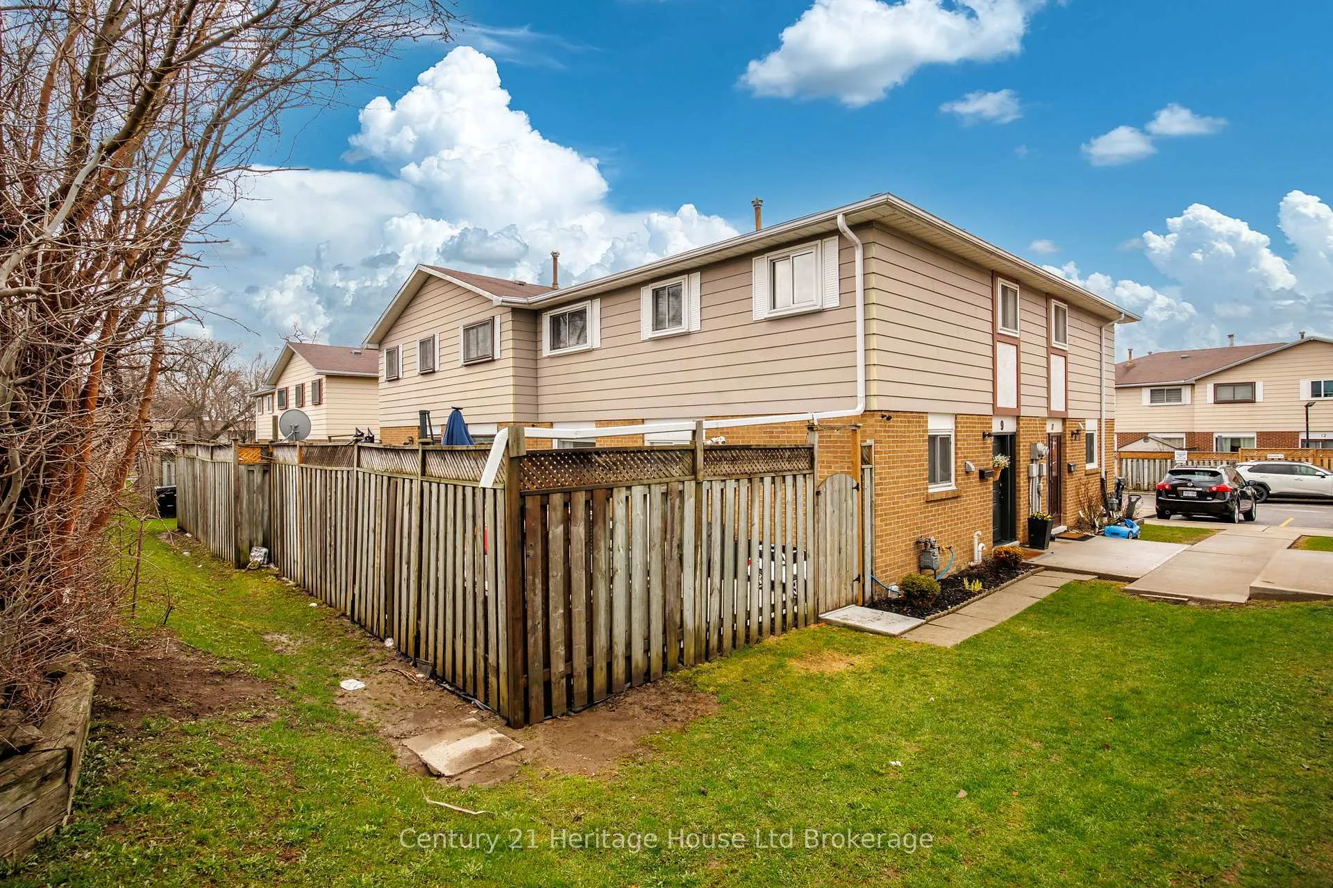 Photo 30 of 9 San Vito Way, North York, Glenfield-Jane Heights — HOMEH