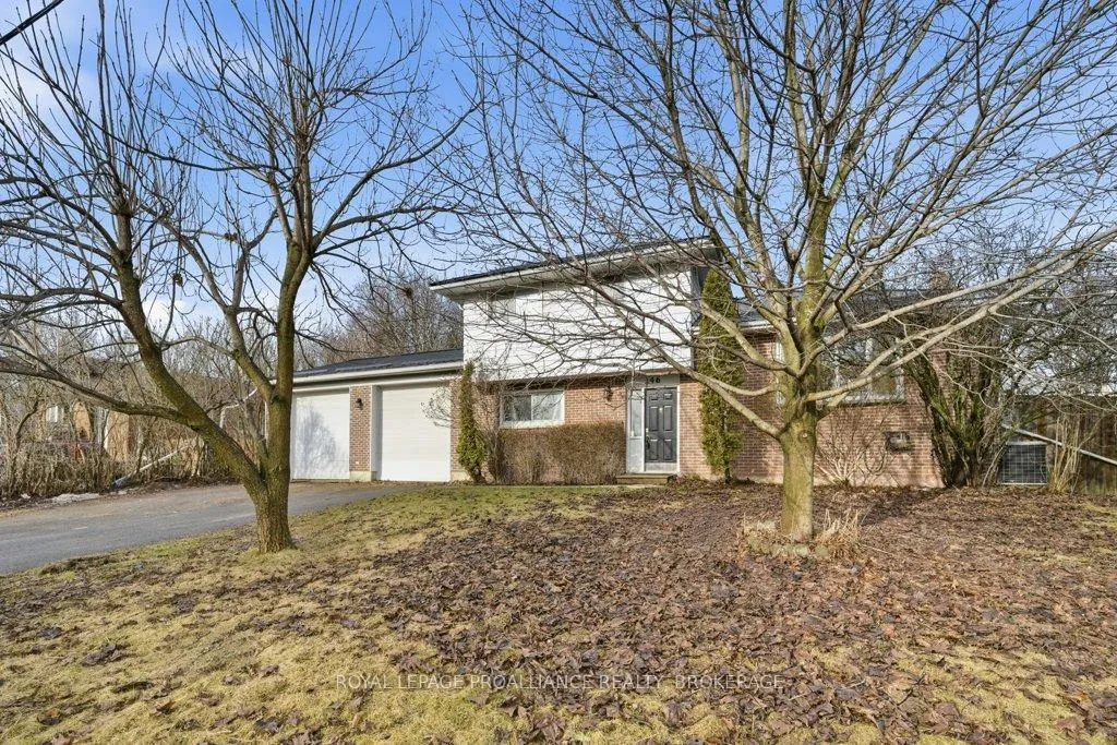 Photo 4 of 146 Wilson Street, Kingston, Rideau — HOMEH