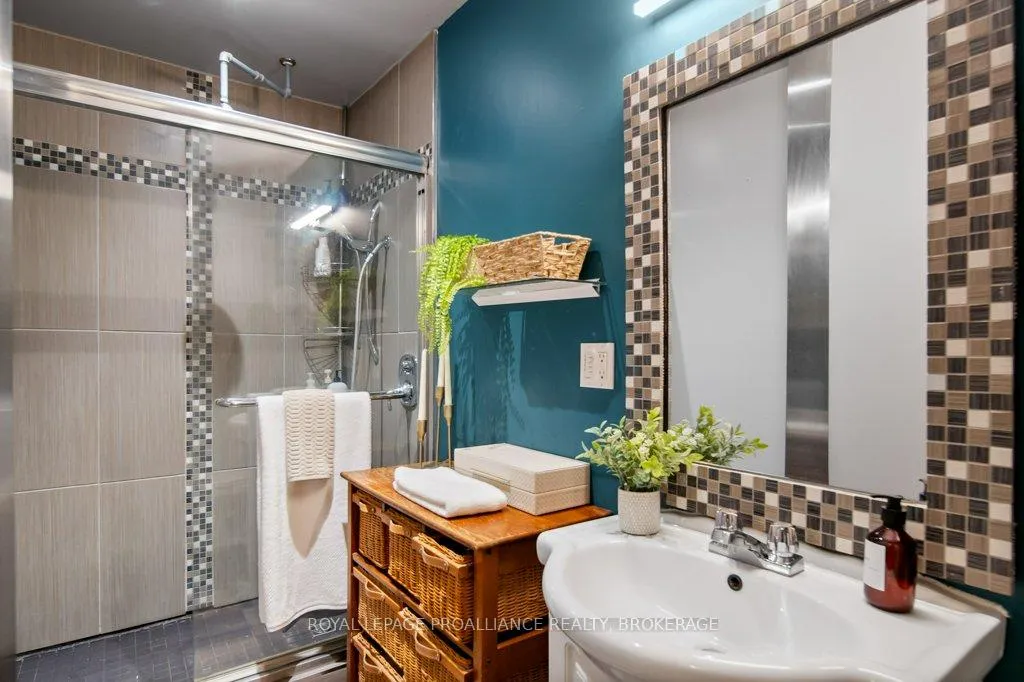 Photo 9 of 146 Wilson Street, Kingston, Rideau — HOMEH
