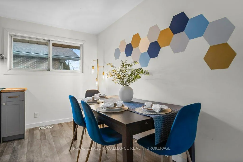 Photo 23 of 146 Wilson Street, Kingston, Rideau — HOMEH