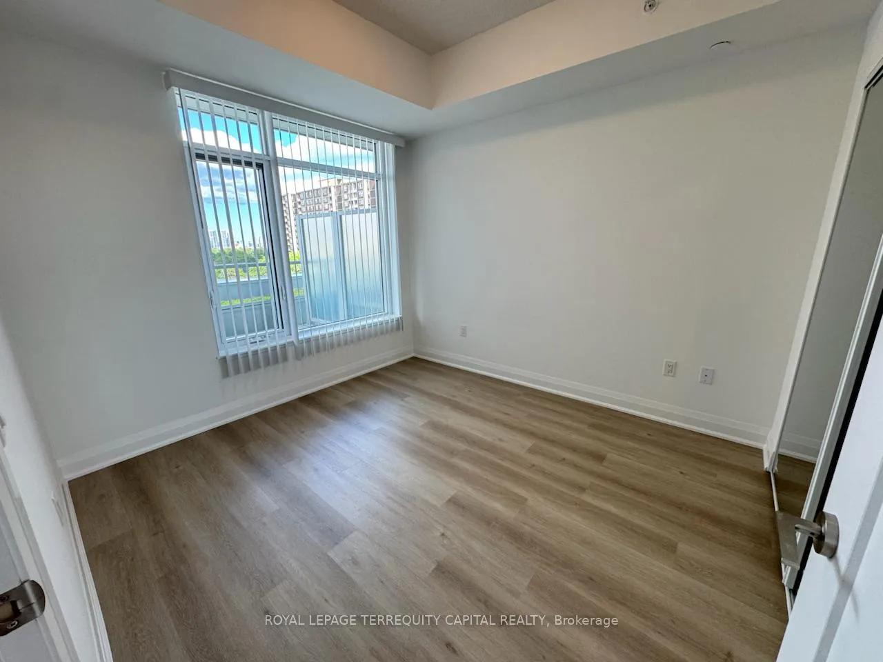 Photo 6 of Unit 705, 3220 Sheppard Avenue E, Scarborough, Tam O'Shanter-Sullivan — HOMEH