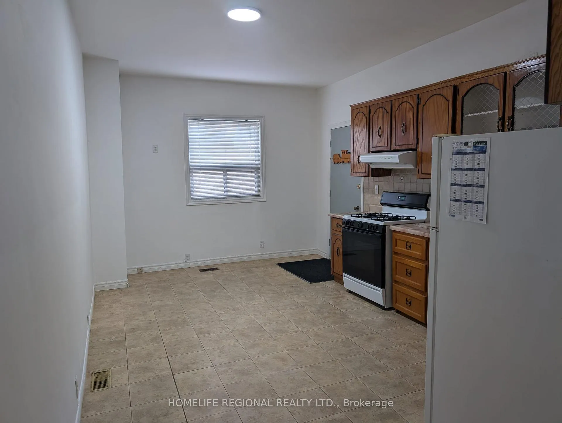 Photo 11 of 119 Major Street, Toronto, University — HOMEH