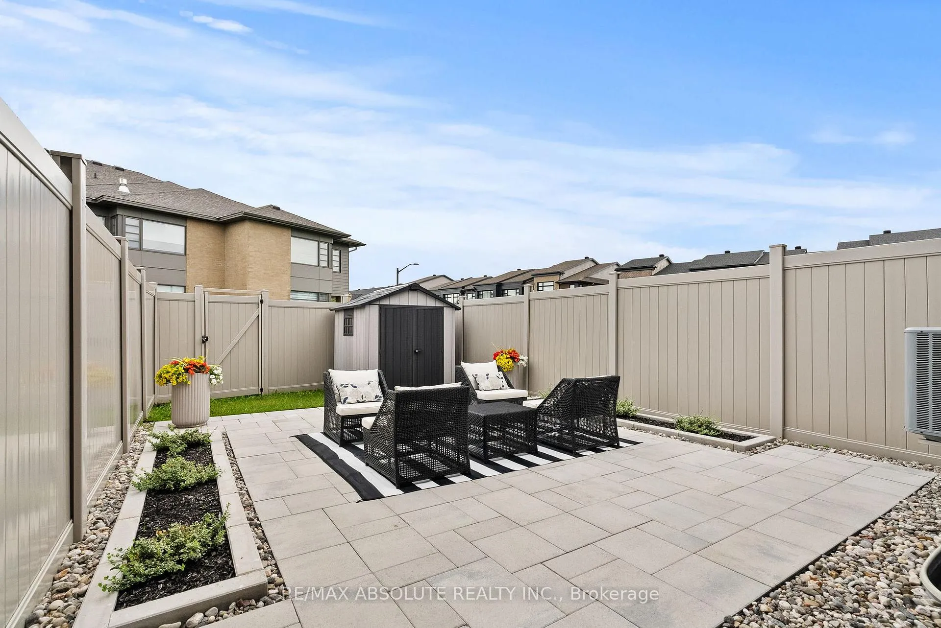 Photo 16 of 867 Chipping Circle, Ottawa, Riverside South/Gloucester Glen — HOMEH