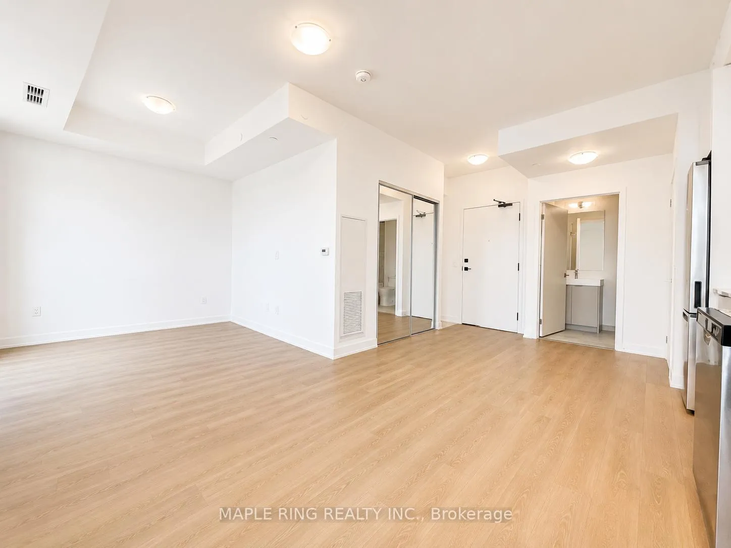 Photo 2 of Unit 1629, 498 Caldari Road, Vaughan, Concord — HOMEH