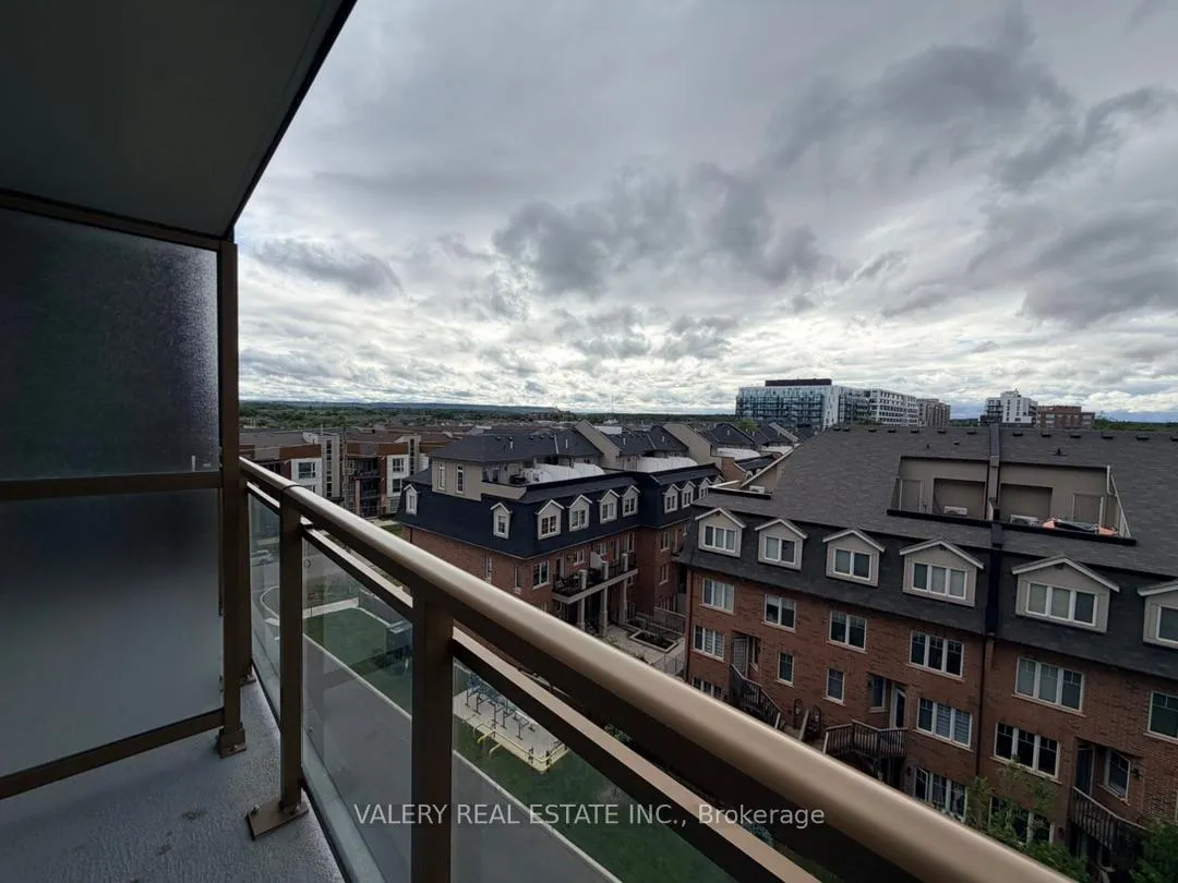 Photo 4 of Unit 613, 2343 Khalsa Gate, Oakville, Westmount — HOMEH