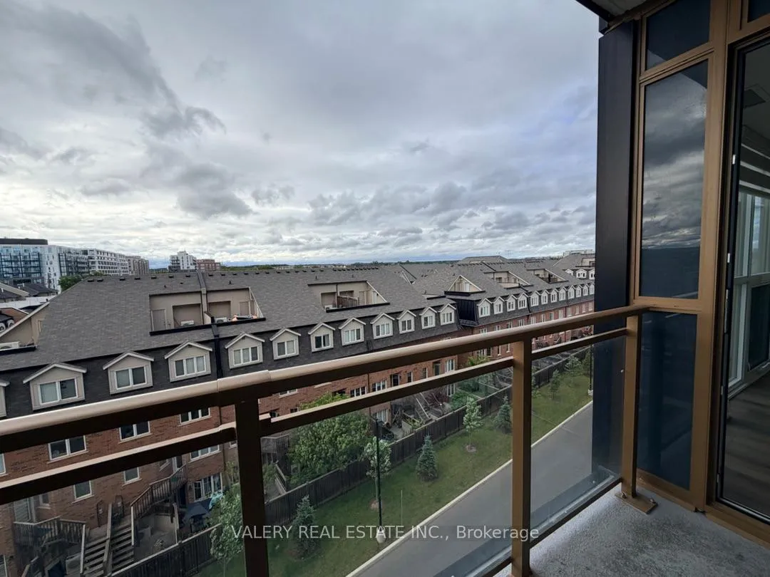 Photo 5 of Unit 613, 2343 Khalsa Gate, Oakville, Westmount — HOMEH