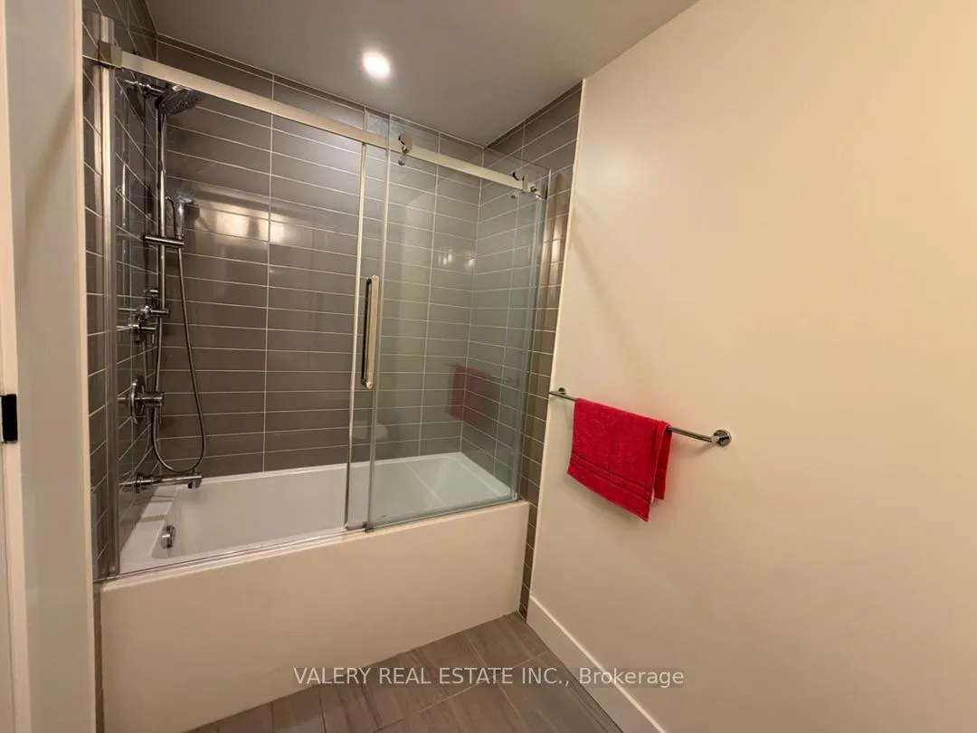 Photo 14 of Unit 613, 2343 Khalsa Gate, Oakville, Westmount — HOMEH