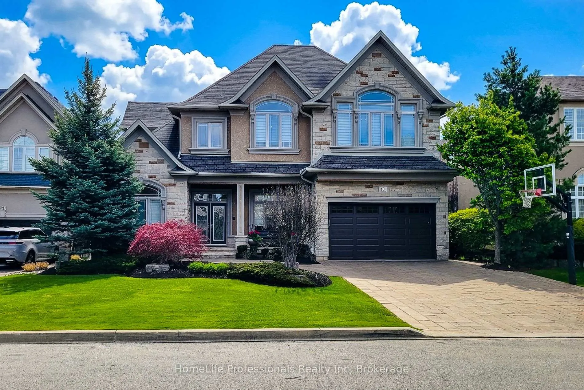 Photo 3 of 16 Berkshire Place, Hamilton, Meadowlands — HOMEH