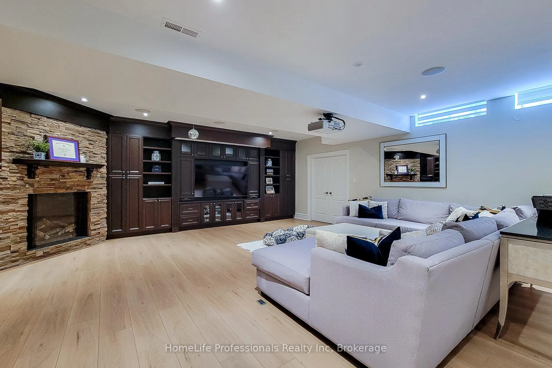 Photo 36 of 16 Berkshire Place, Hamilton, Meadowlands — HOMEH