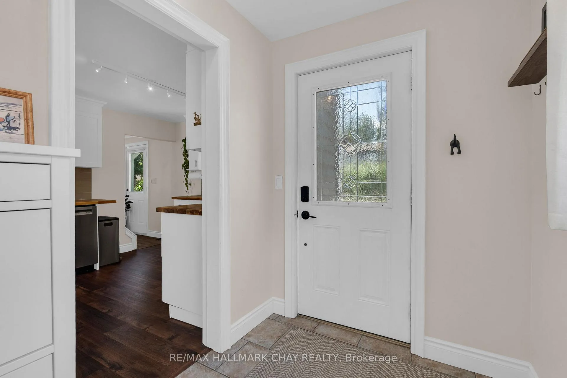 Photo 4 of 414 Forest Avenue, Orillia — HOMEH