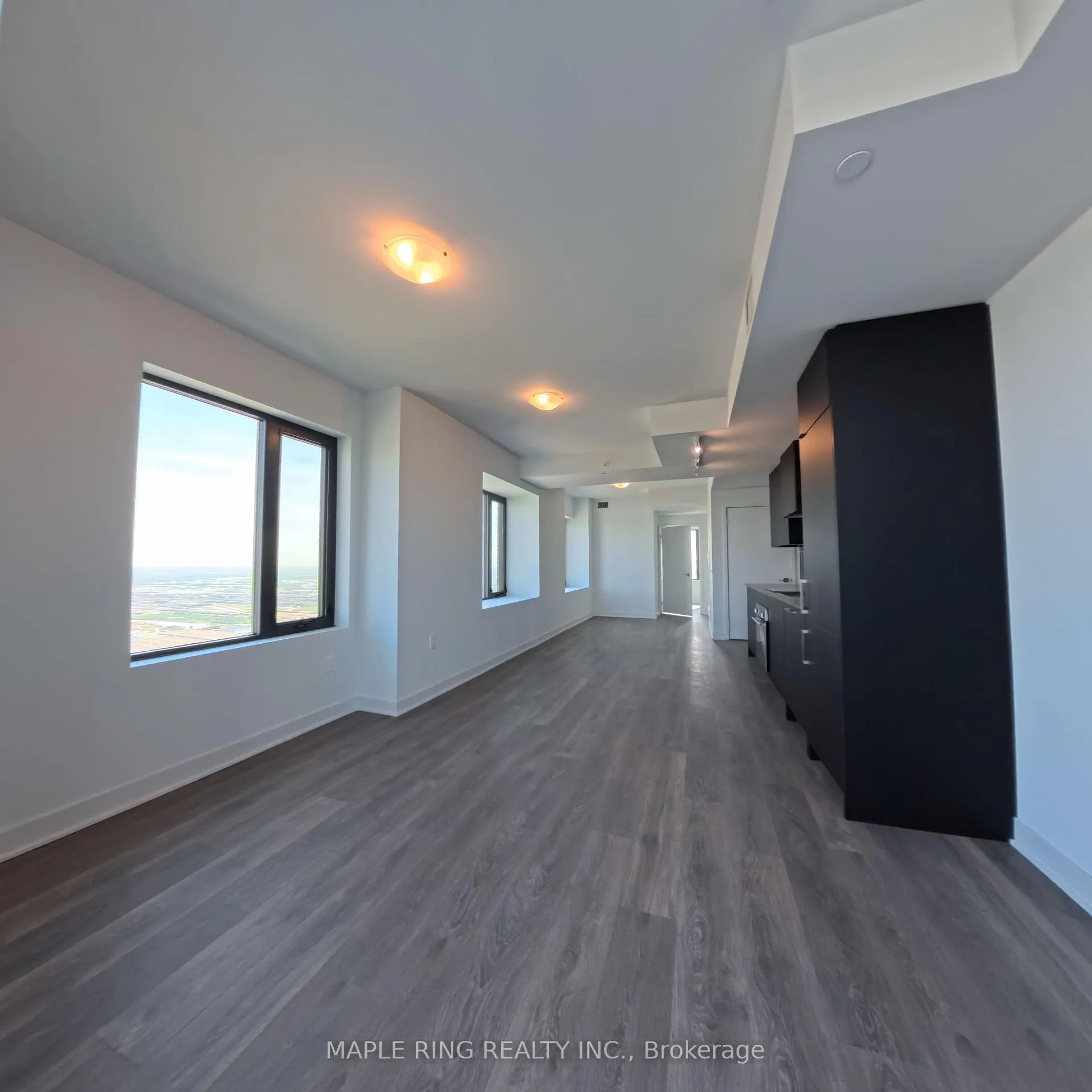 Photo 3 of Unit 5402, 2920 Highway 7 Road, Vaughan, Concord — HOMEH