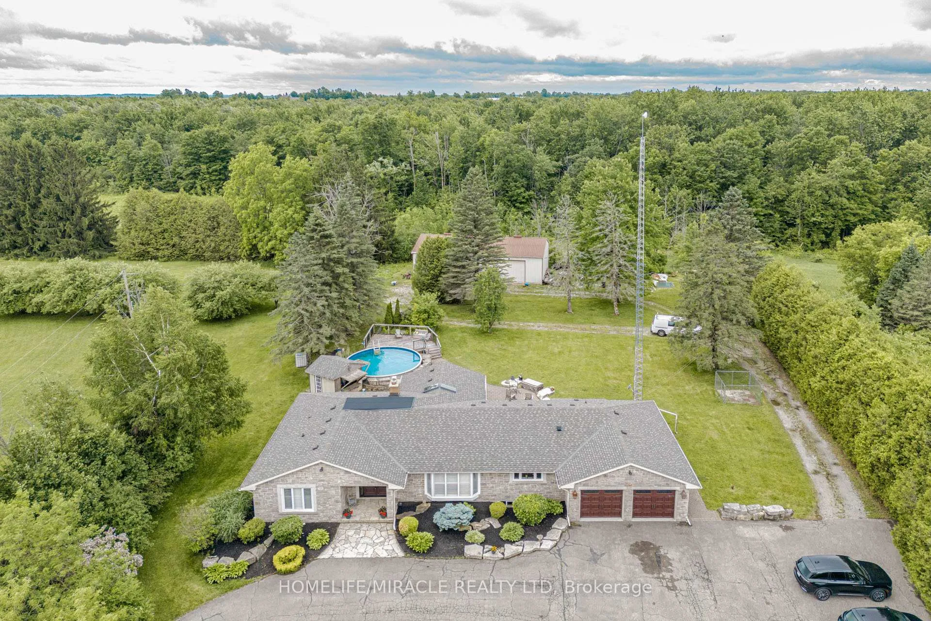 Photo 5 of 11948 Dublin Line, Halton Hills, Rural Esquesing — HOMEH