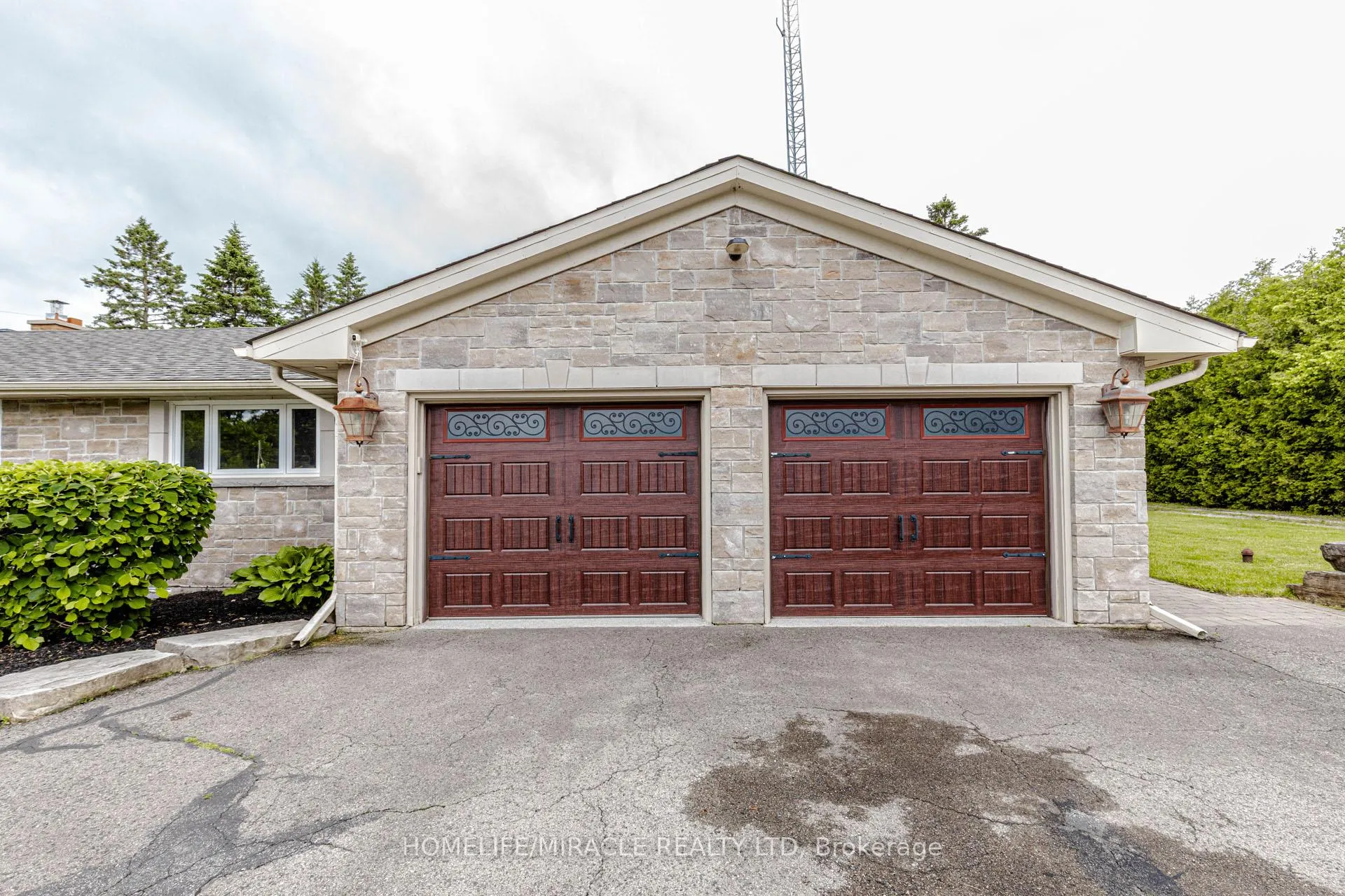 Photo 7 of 11948 Dublin Line, Halton Hills, Rural Esquesing — HOMEH