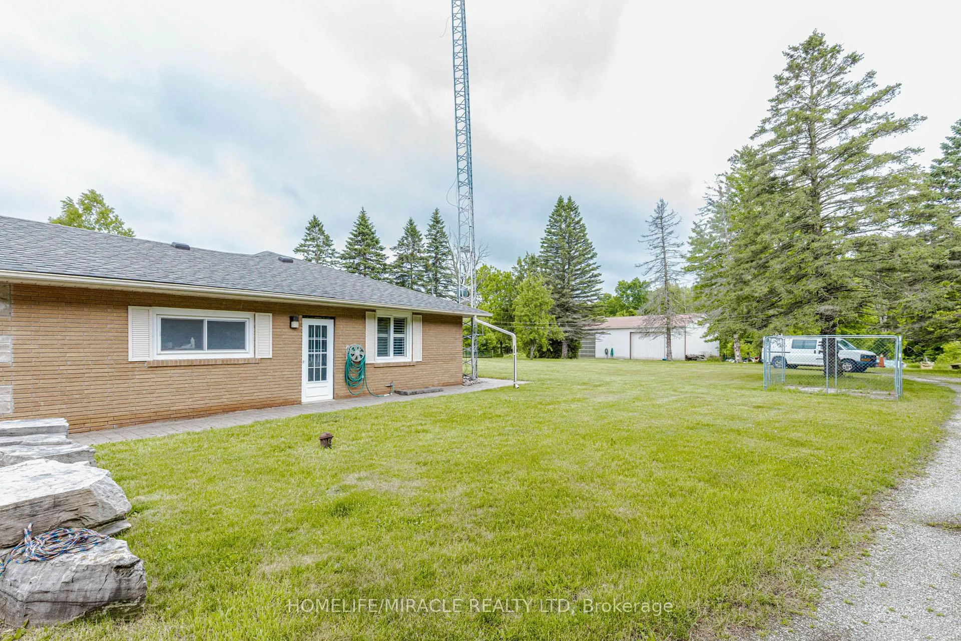 Photo 50 of 11948 Dublin Line, Halton Hills, Rural Esquesing — HOMEH
