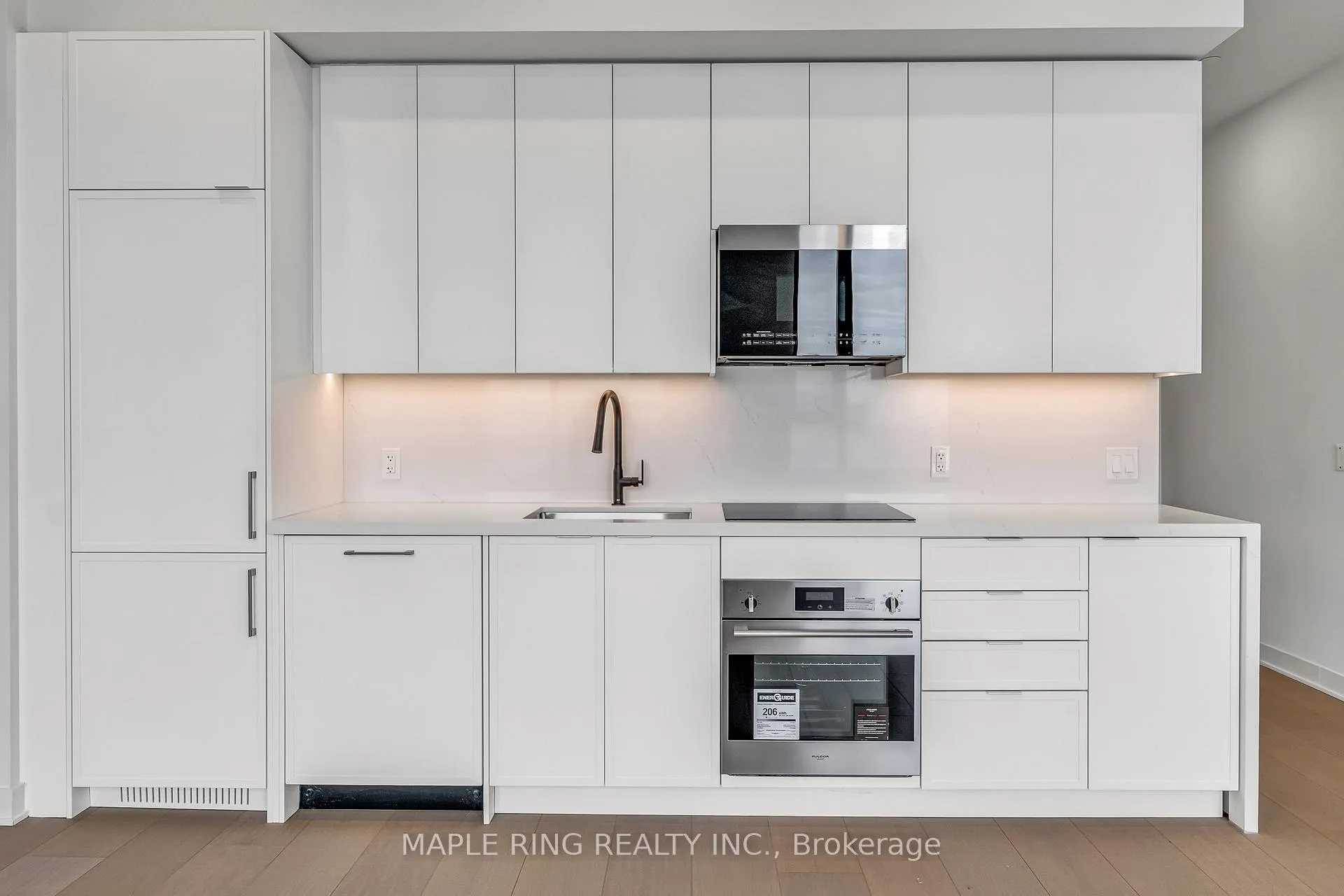 Photo 3 of Unit 402, 2920 Highway 7 Road, Vaughan, Concord — HOMEH