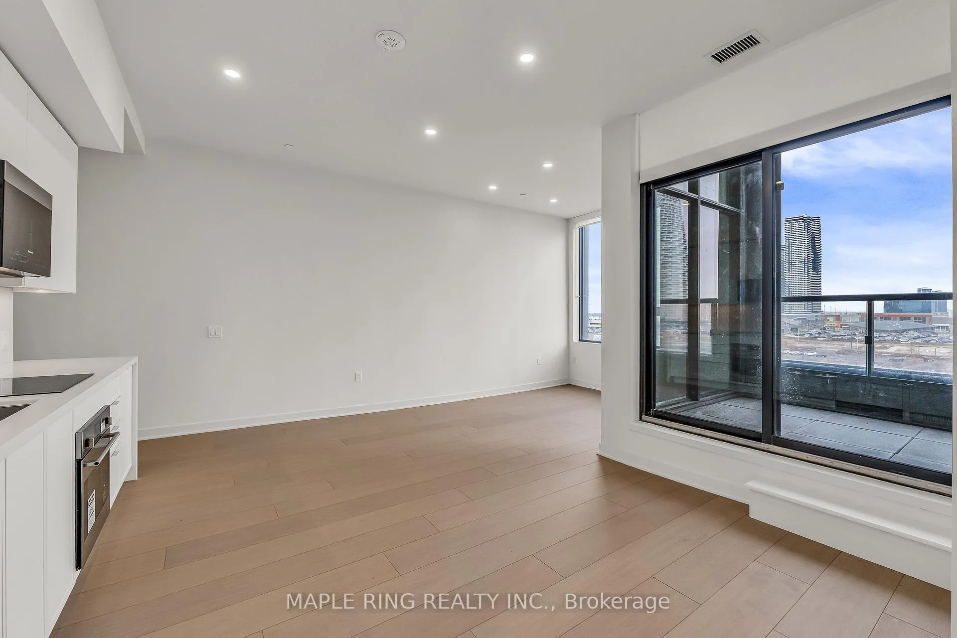 Photo 11 of Unit 402, 2920 Highway 7 Road, Vaughan, Concord — HOMEH