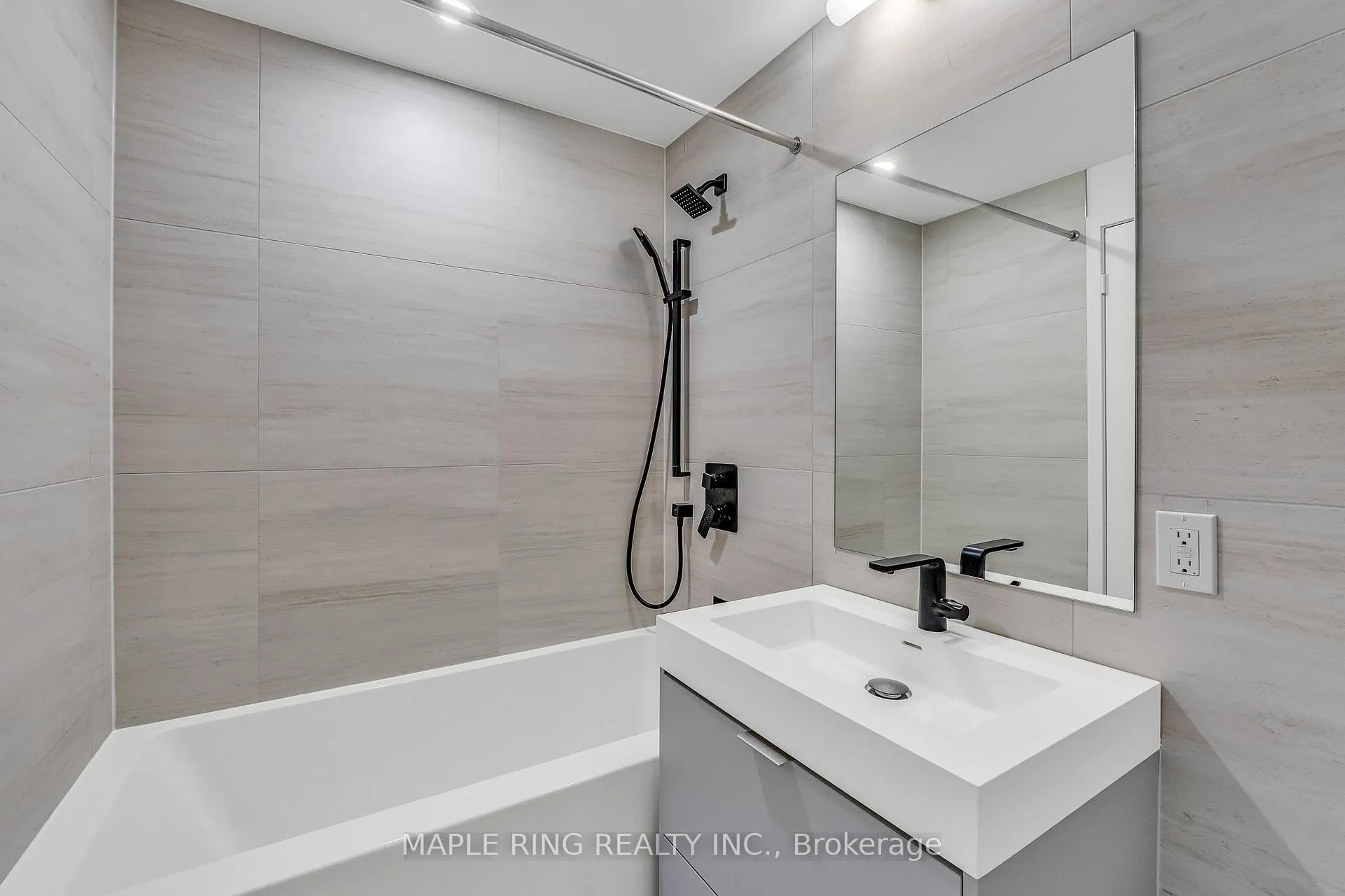 Photo 12 of Unit 402, 2920 Highway 7 Road, Vaughan, Concord — HOMEH