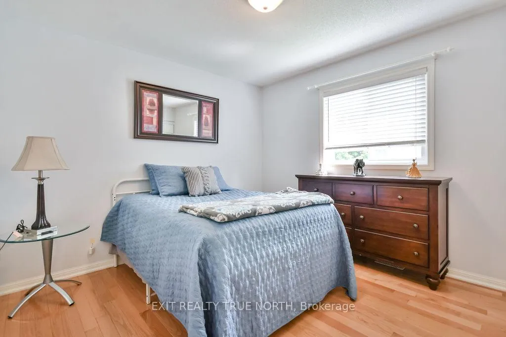 Photo 22 of 29 Old Hickory Lane, Wasaga Beach — HOMEH