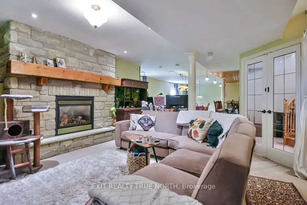 Photo 24 of 29 Old Hickory Lane, Wasaga Beach — HOMEH
