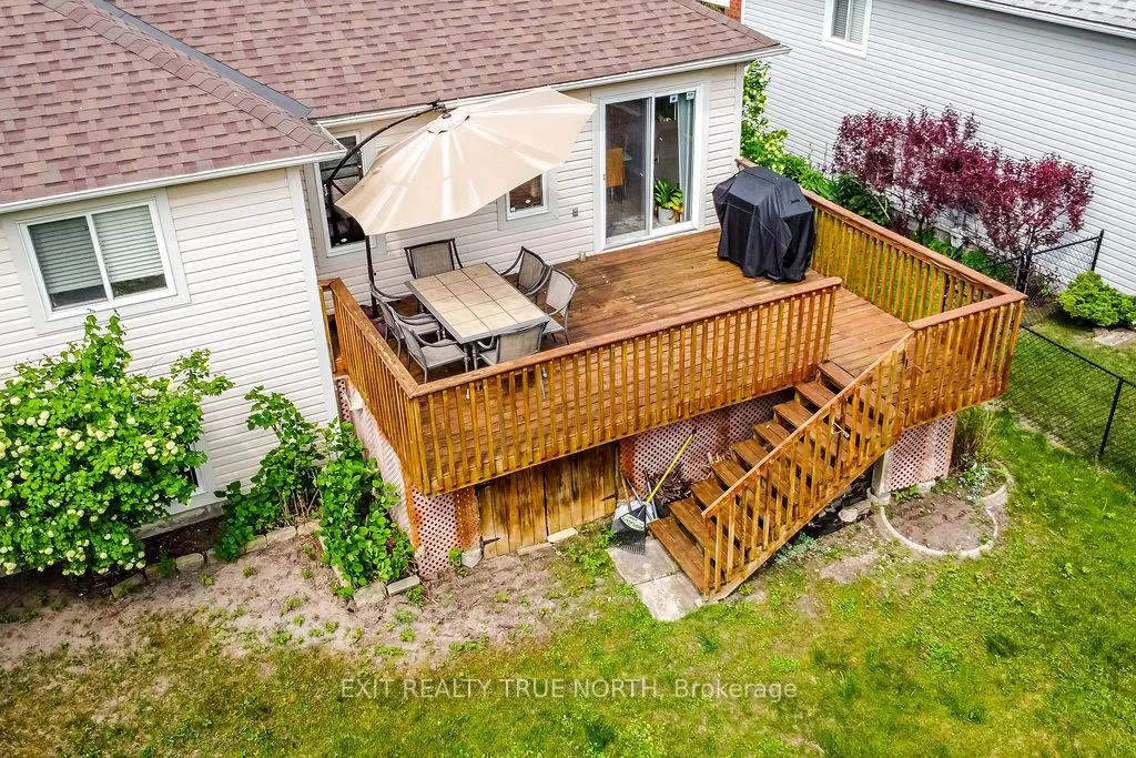 Photo 32 of 29 Old Hickory Lane, Wasaga Beach — HOMEH