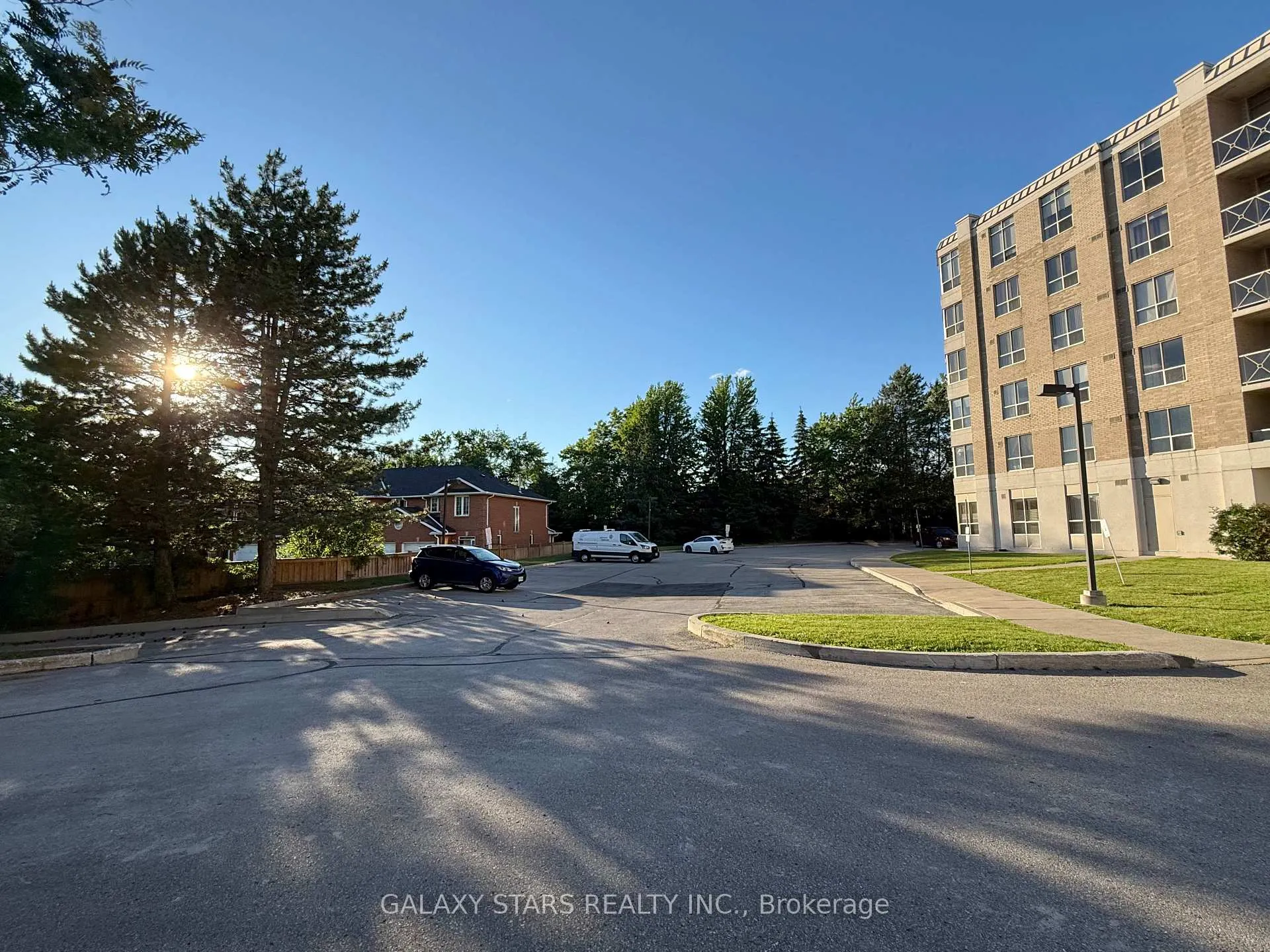 Photo 31 of Unit 106, 2200 John Street, Markham, German Mills — HOMEH