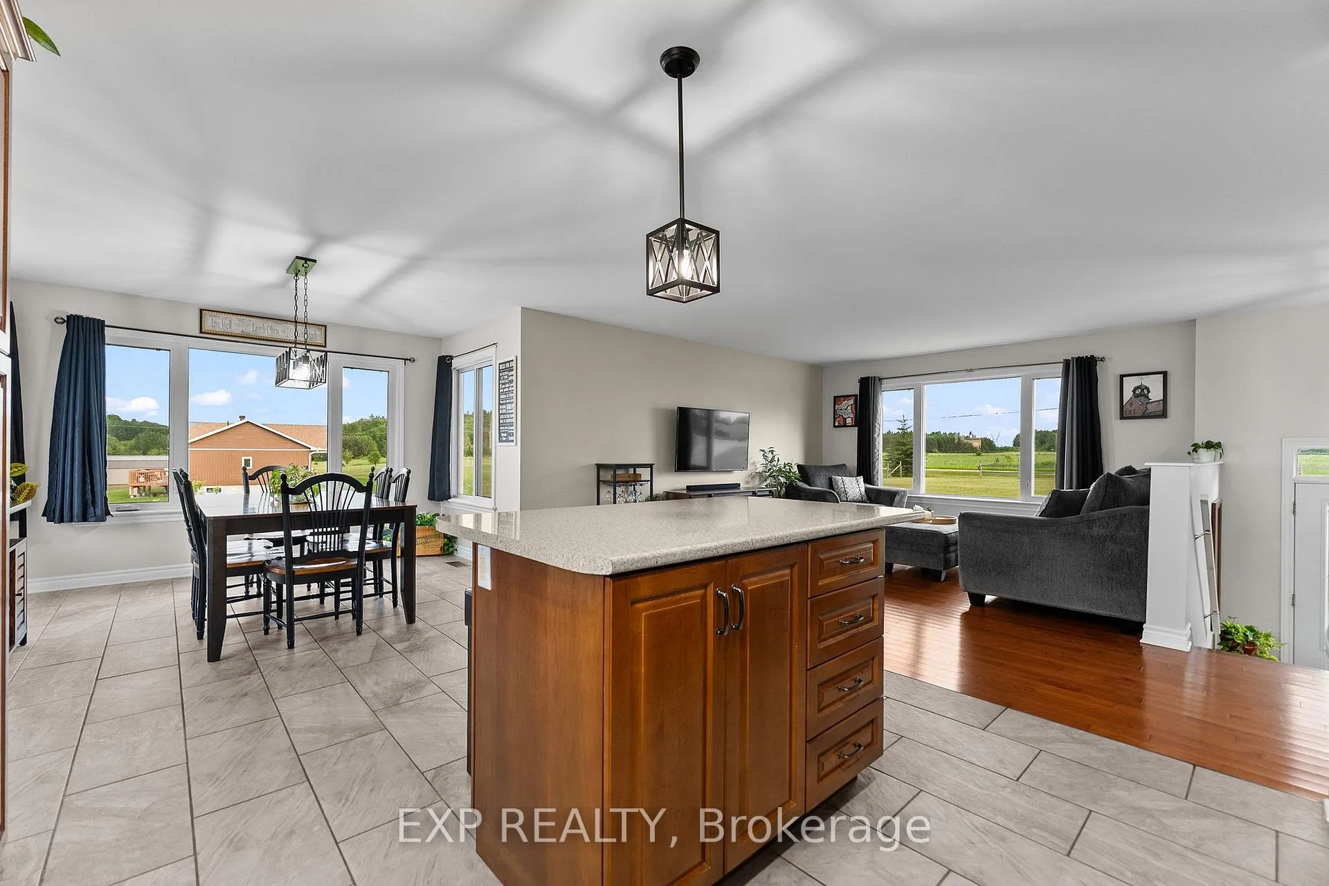 Photo 14 of 566A Pinnacle Road, Horton, Horton Twp — HOMEH