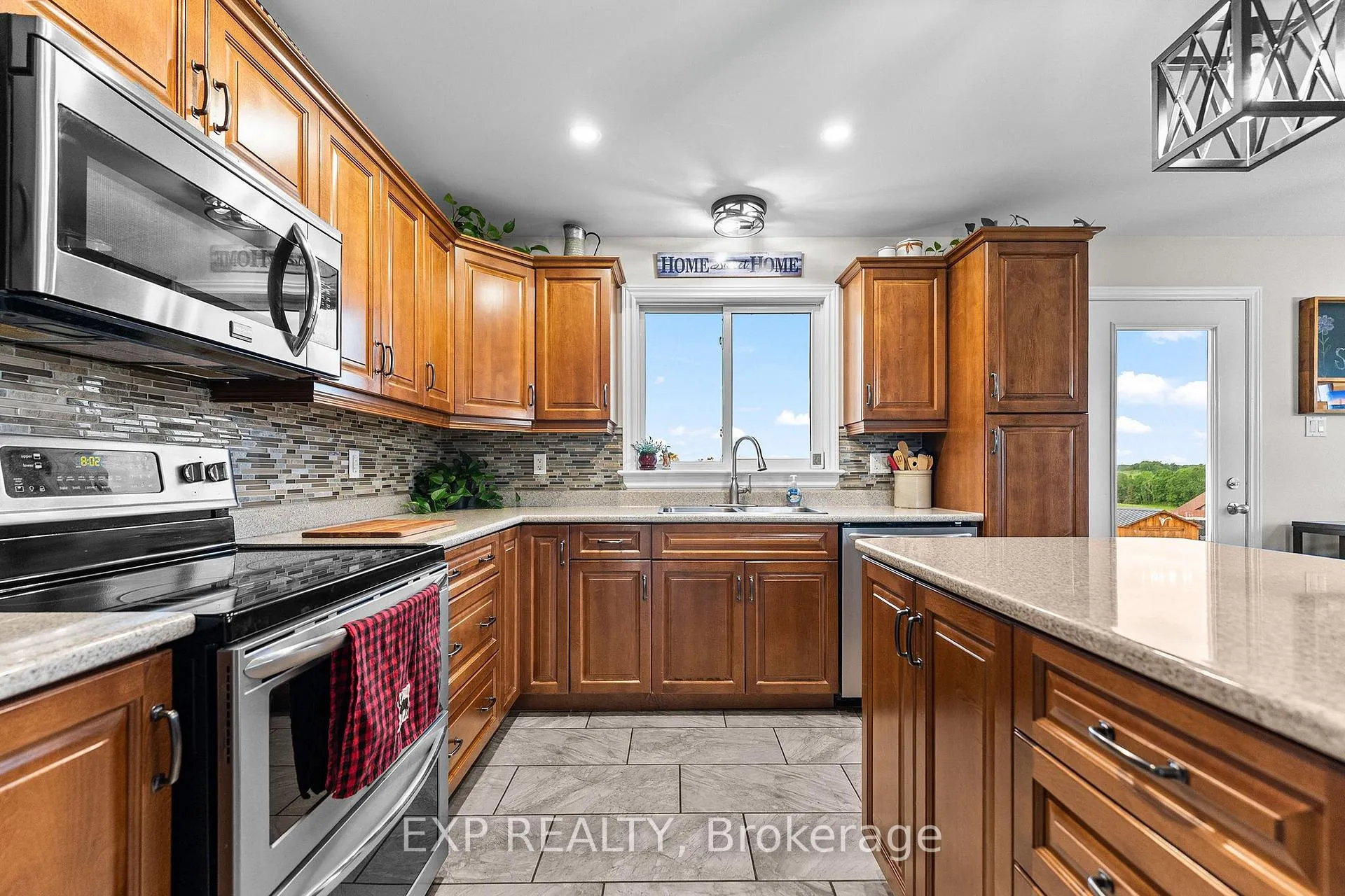 Photo 17 of 566A Pinnacle Road, Horton, Horton Twp — HOMEH