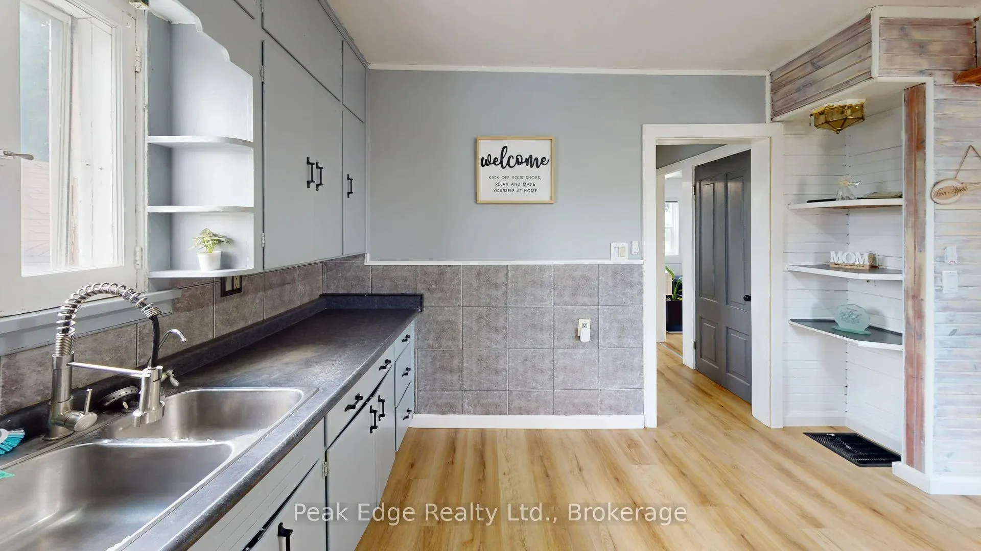 Photo 5 of 281 6th Street, Hanover — HOMEH