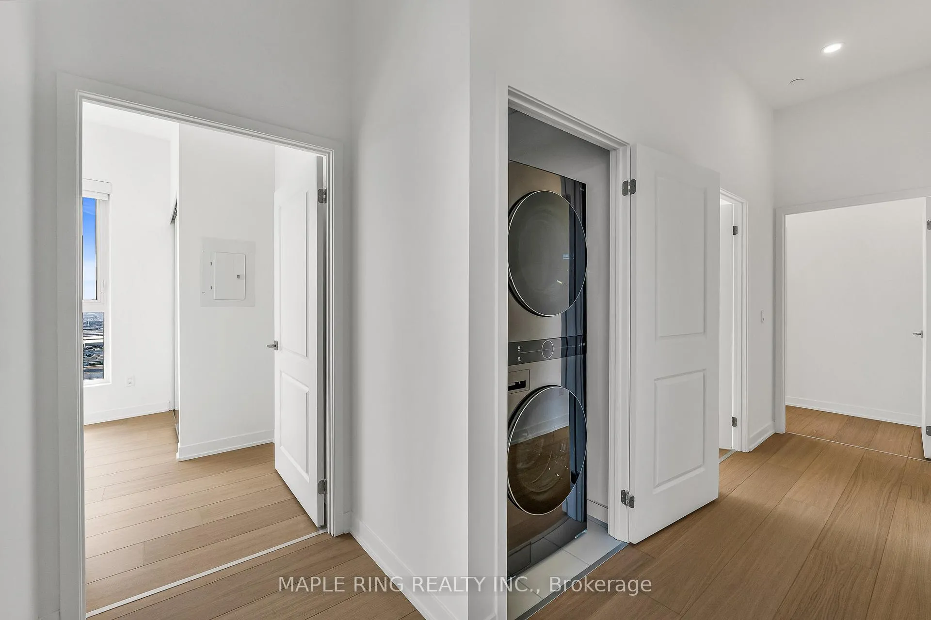 Photo 9 of Unit 3006, 498 Caldari Road, Vaughan, Concord — HOMEH