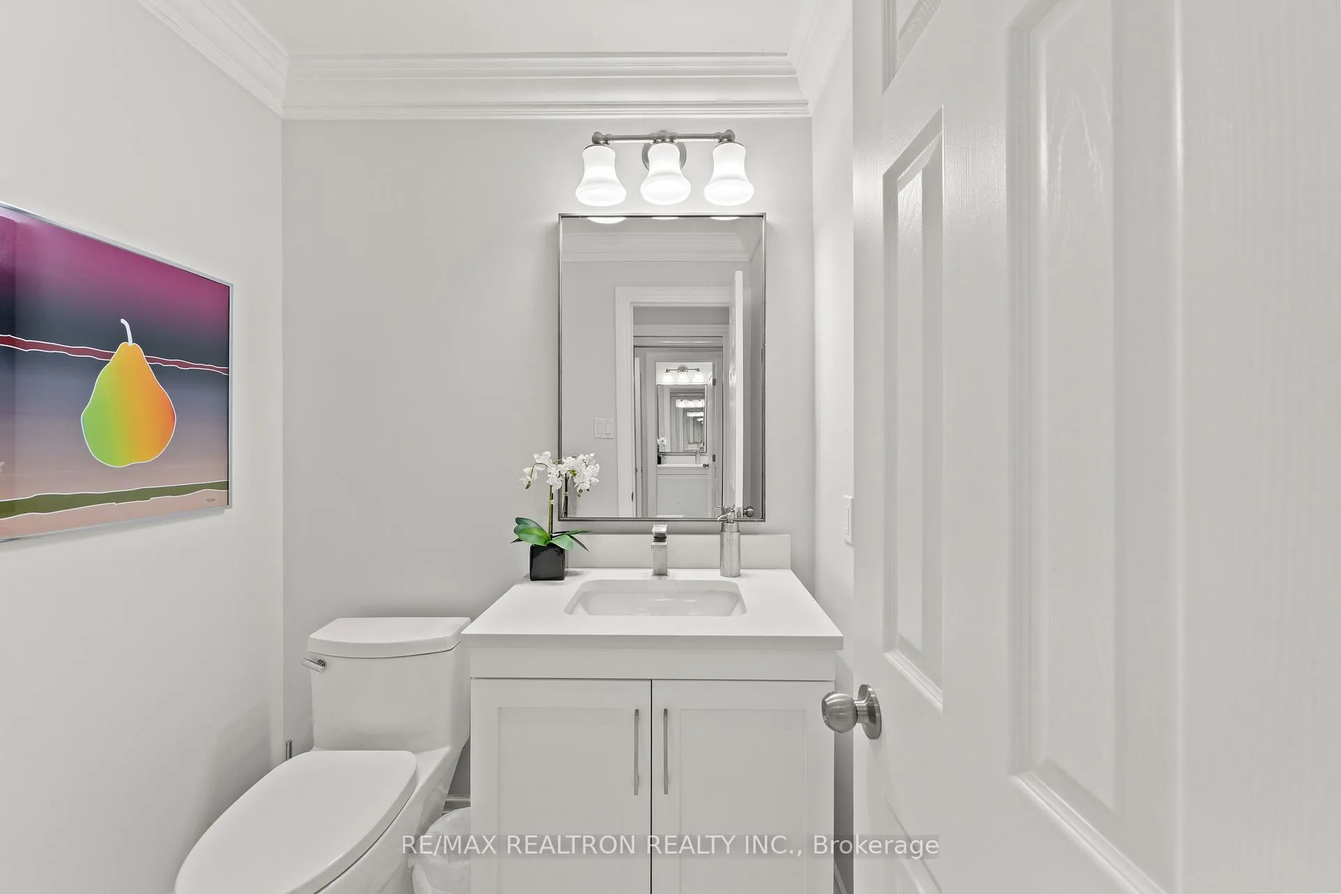 Photo 22 of 10 Millcreek Crescent, Vaughan, Brownridge — HOMEH