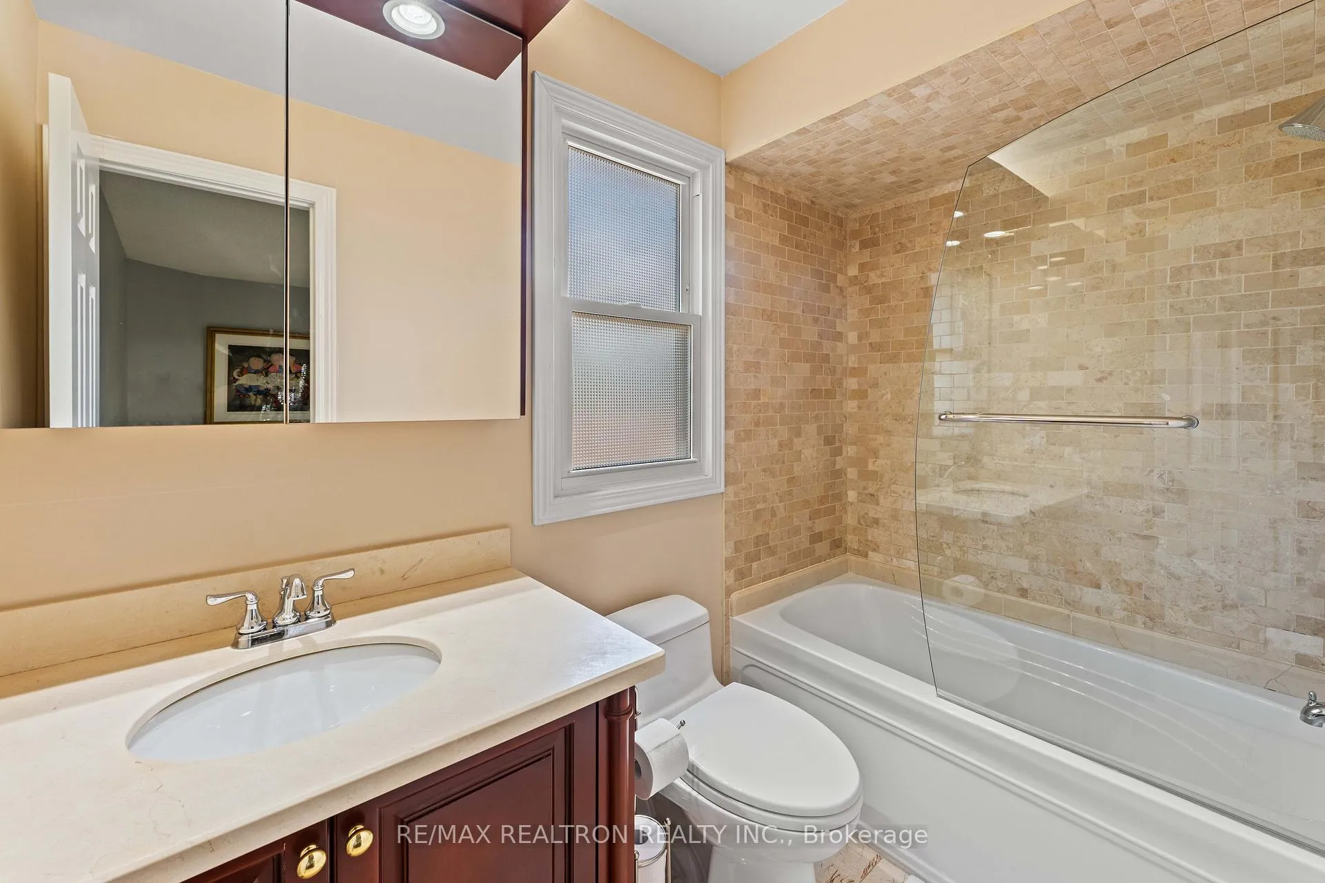 Photo 35 of 10 Millcreek Crescent, Vaughan, Brownridge — HOMEH