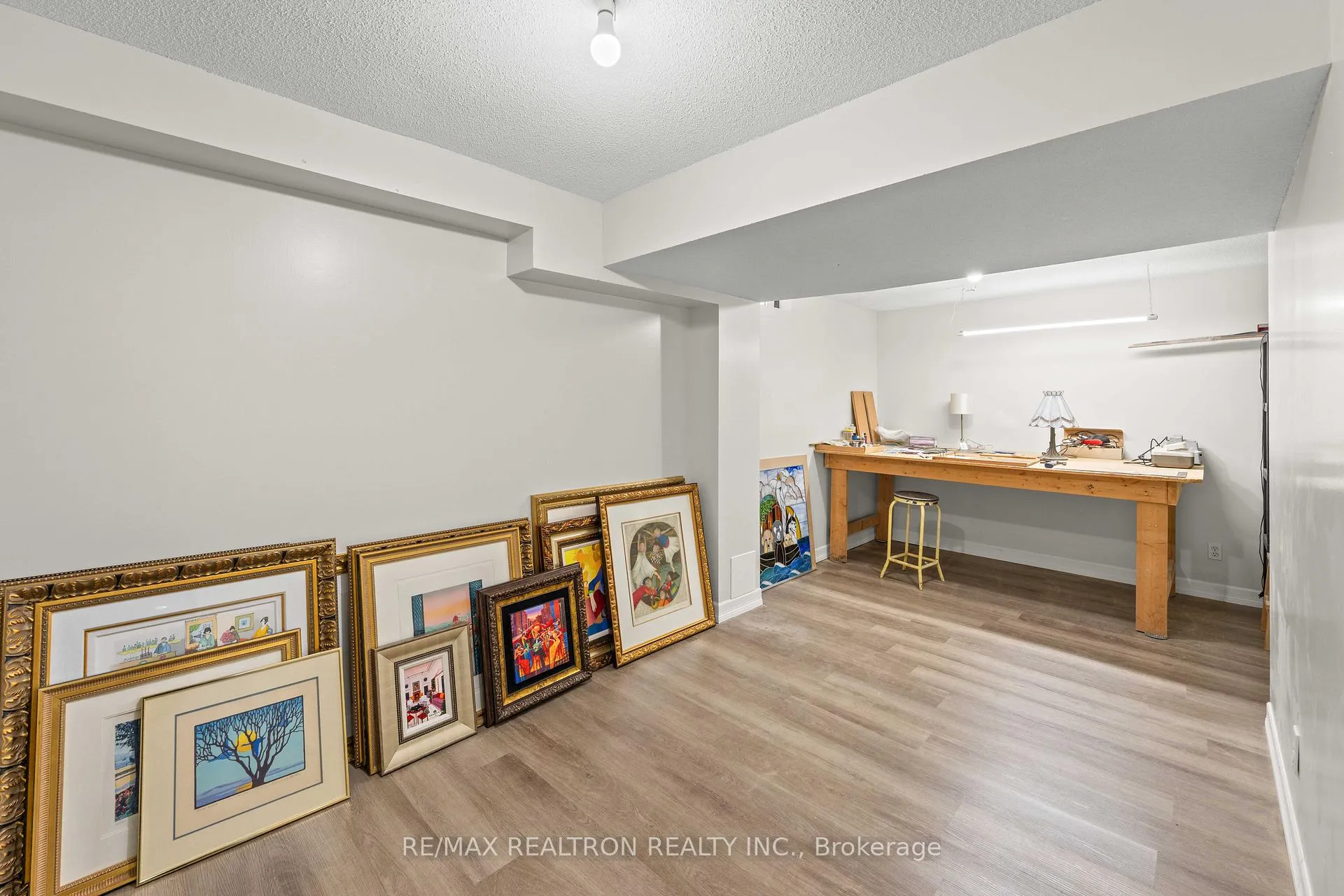 Photo 38 of 10 Millcreek Crescent, Vaughan, Brownridge — HOMEH