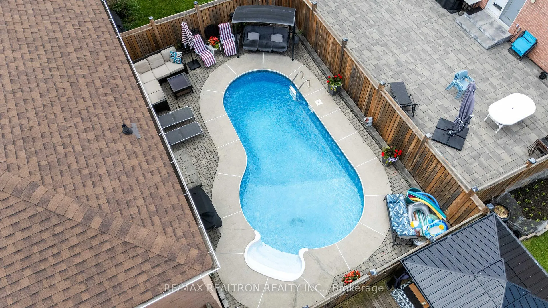 Photo 47 of 10 Millcreek Crescent, Vaughan, Brownridge — HOMEH