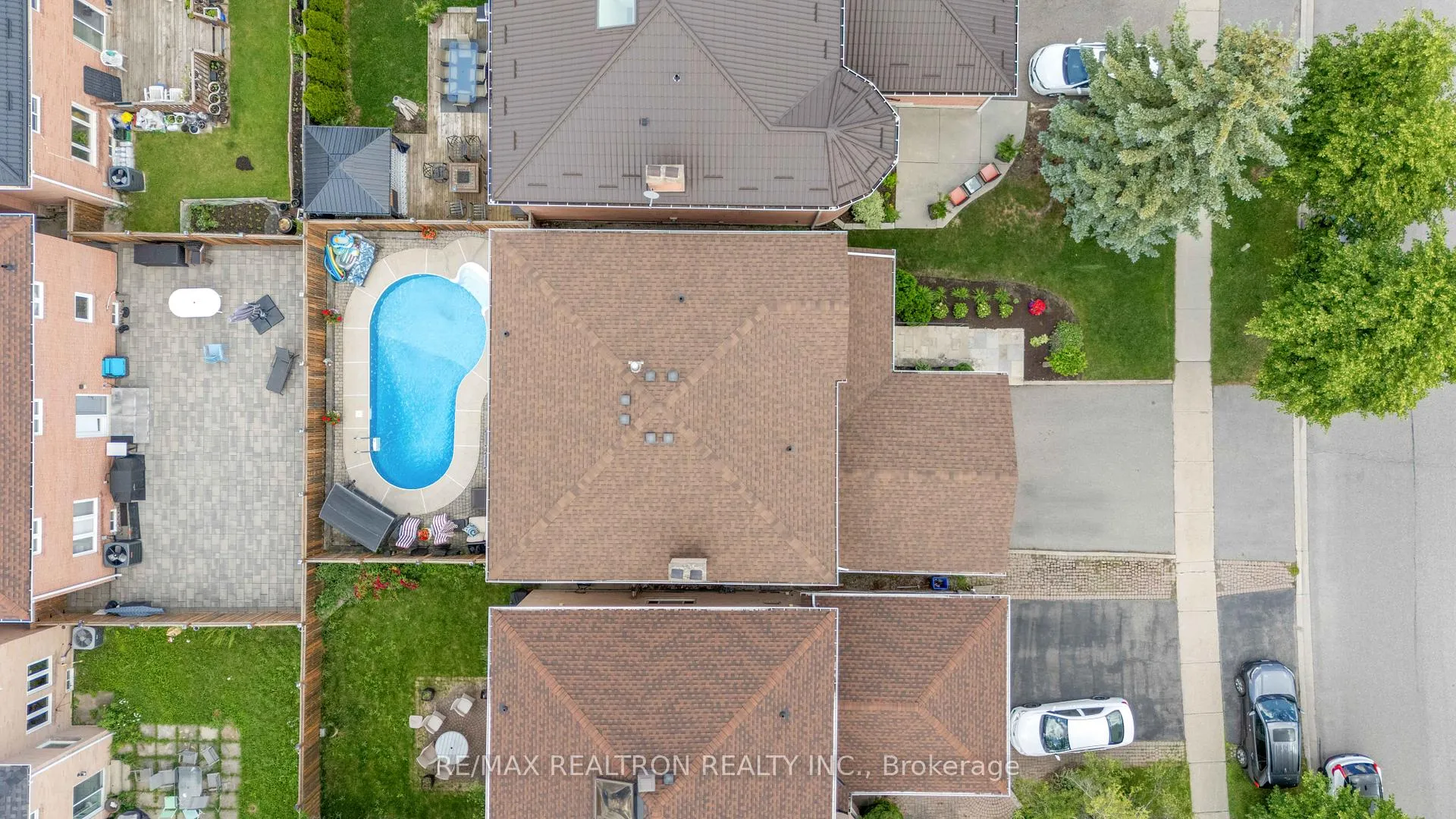 Photo 50 of 10 Millcreek Crescent, Vaughan, Brownridge — HOMEH