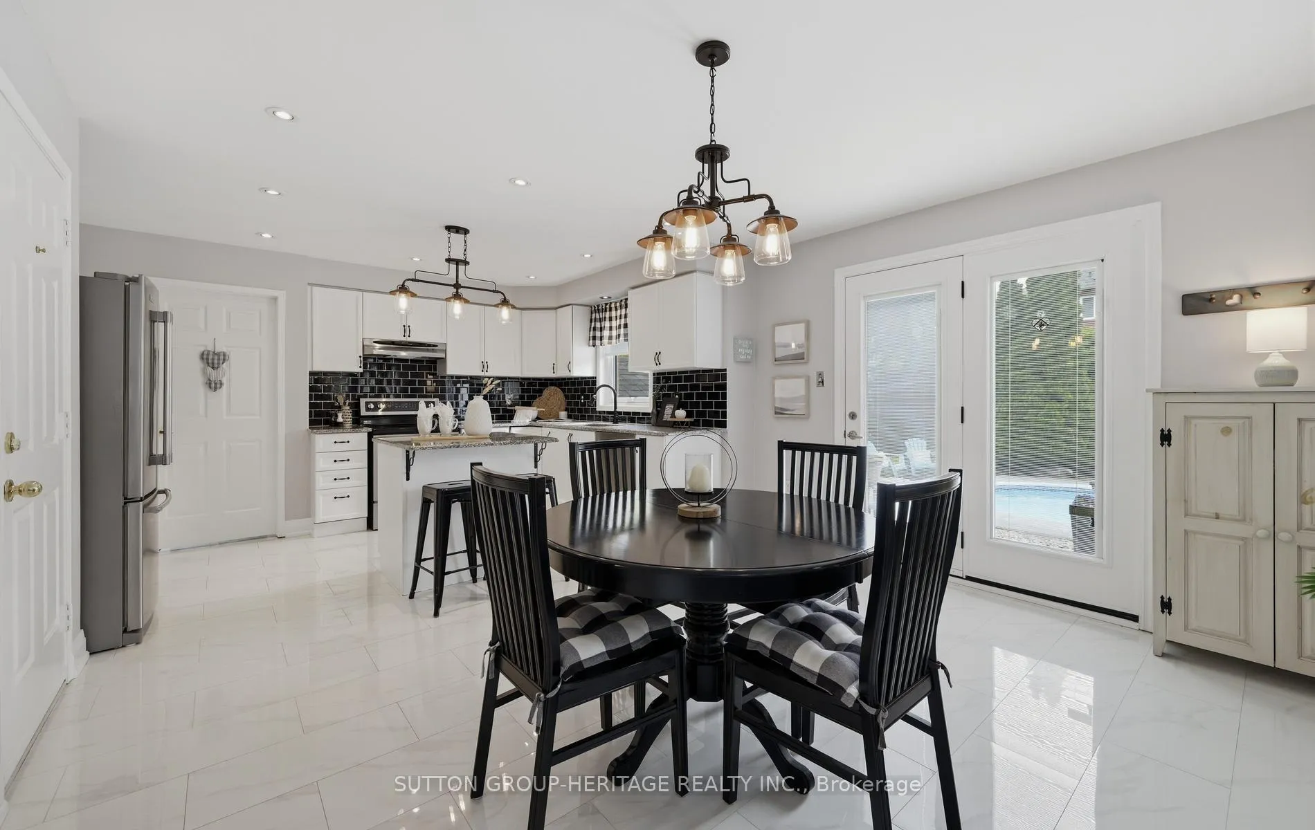 Photo 13 of 44 Sabbe Crescent, Ajax, Northwest Ajax — HOMEH
