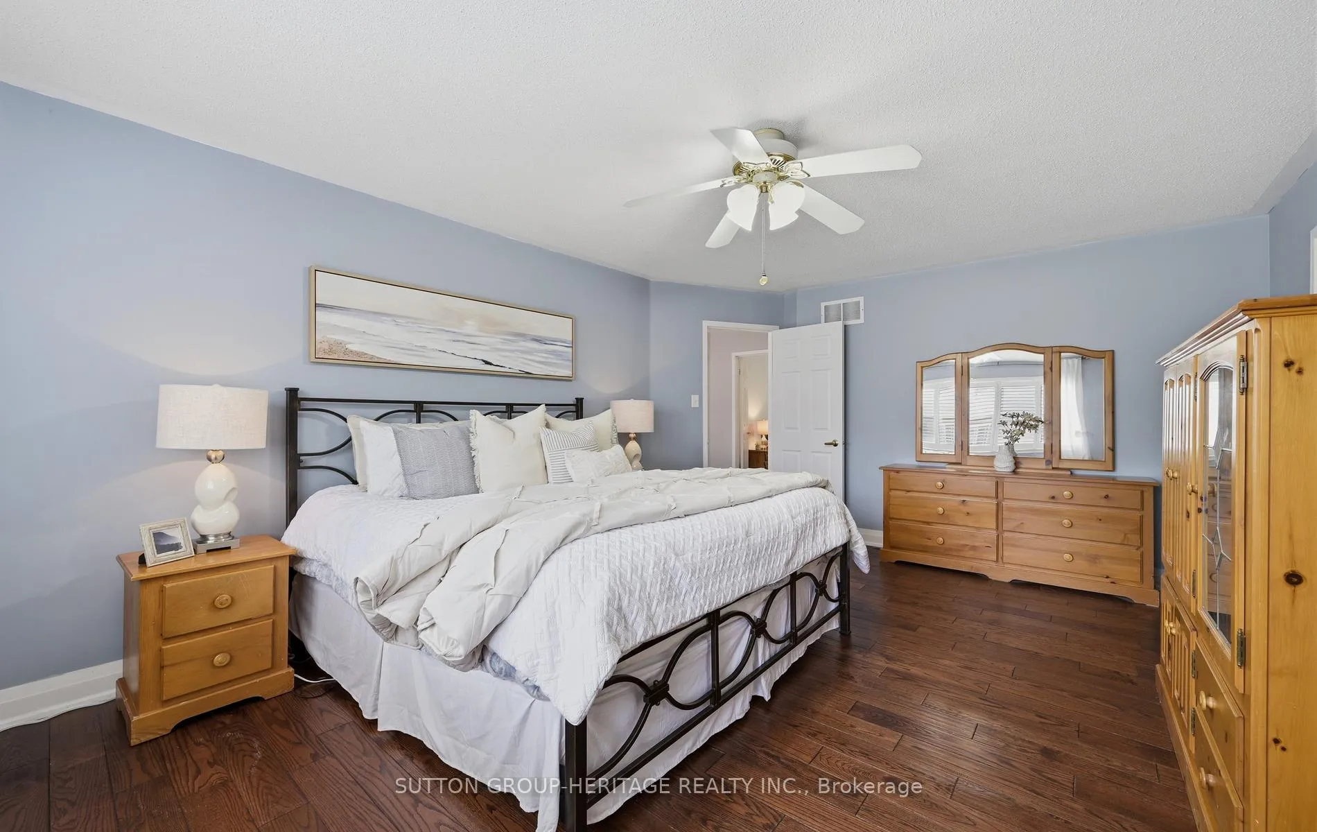 Photo 20 of 44 Sabbe Crescent, Ajax, Northwest Ajax — HOMEH