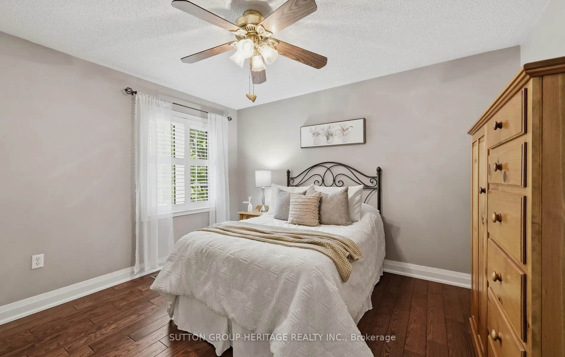 Photo 22 of 44 Sabbe Crescent, Ajax, Northwest Ajax — HOMEH