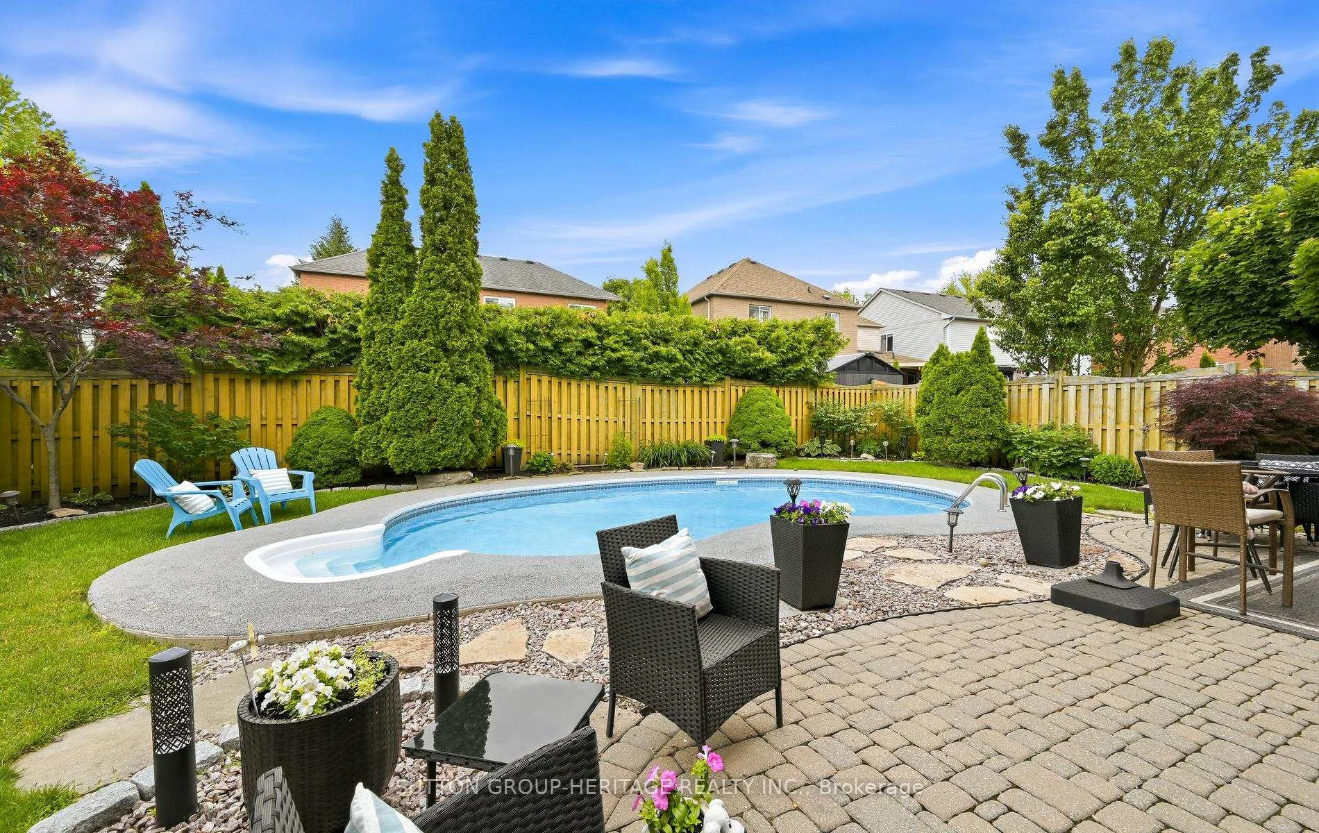 Photo 33 of 44 Sabbe Crescent, Ajax, Northwest Ajax — HOMEH